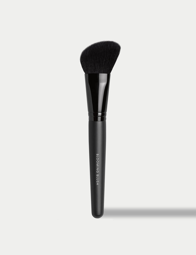 bareMinerals angled blush brush - British product