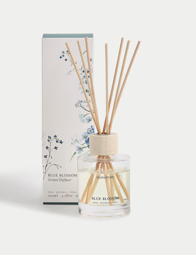 M&S Diffuseur de roseaux Blue Blossom 100 ml - Acheter en ligne sur McGrocer