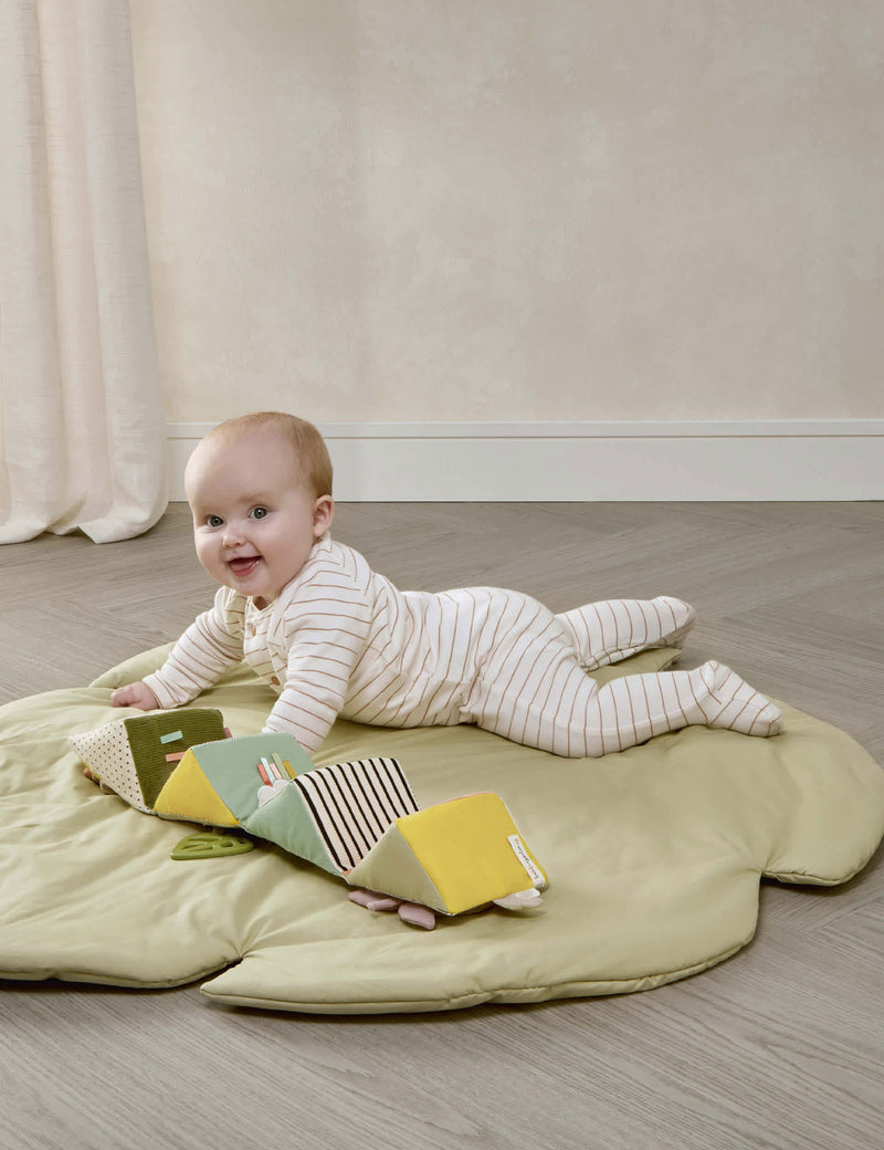 Mamas & Papas Born To Be Wild activity cube - British product