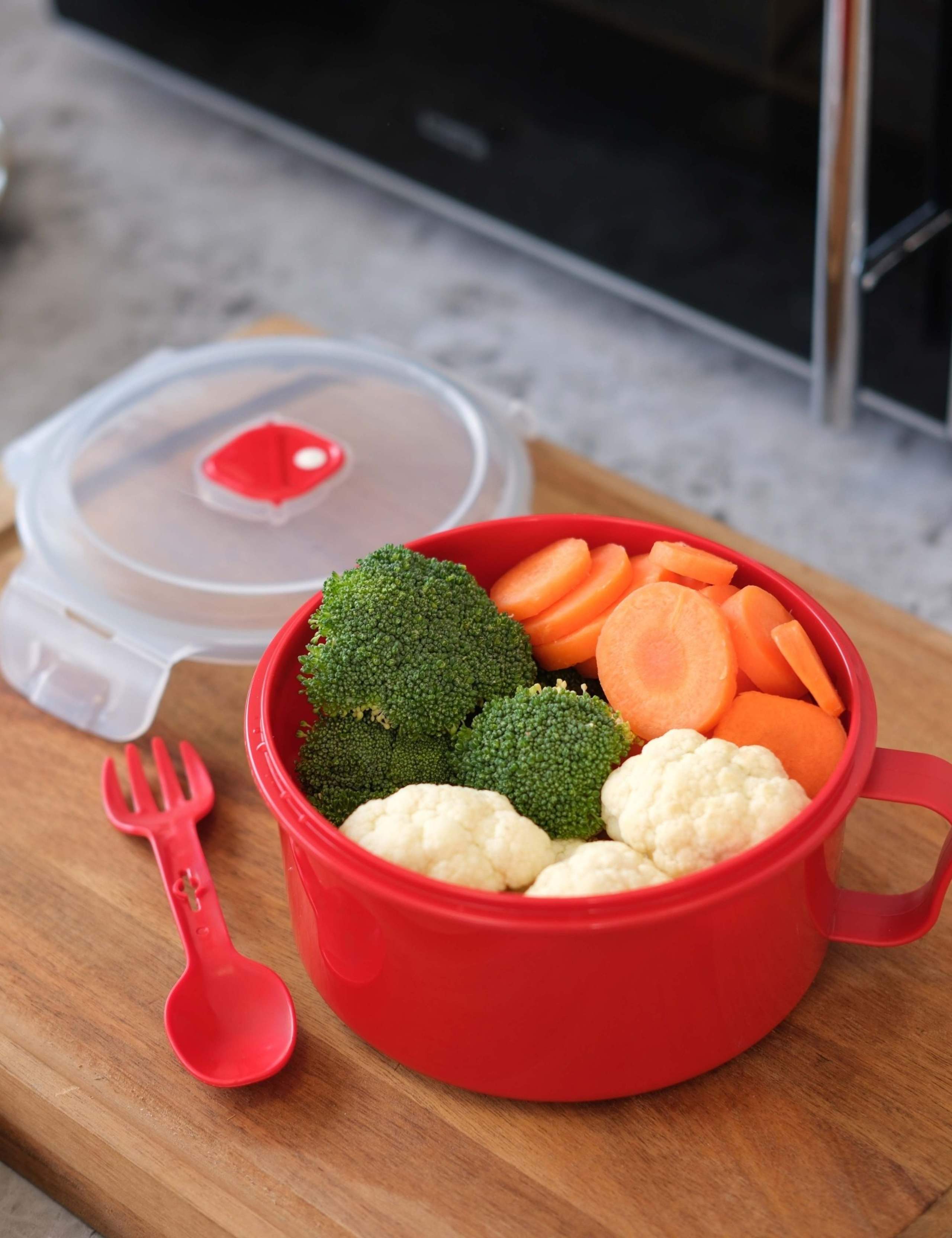Good2Heat bowl with spork microwaveable container (British brand)