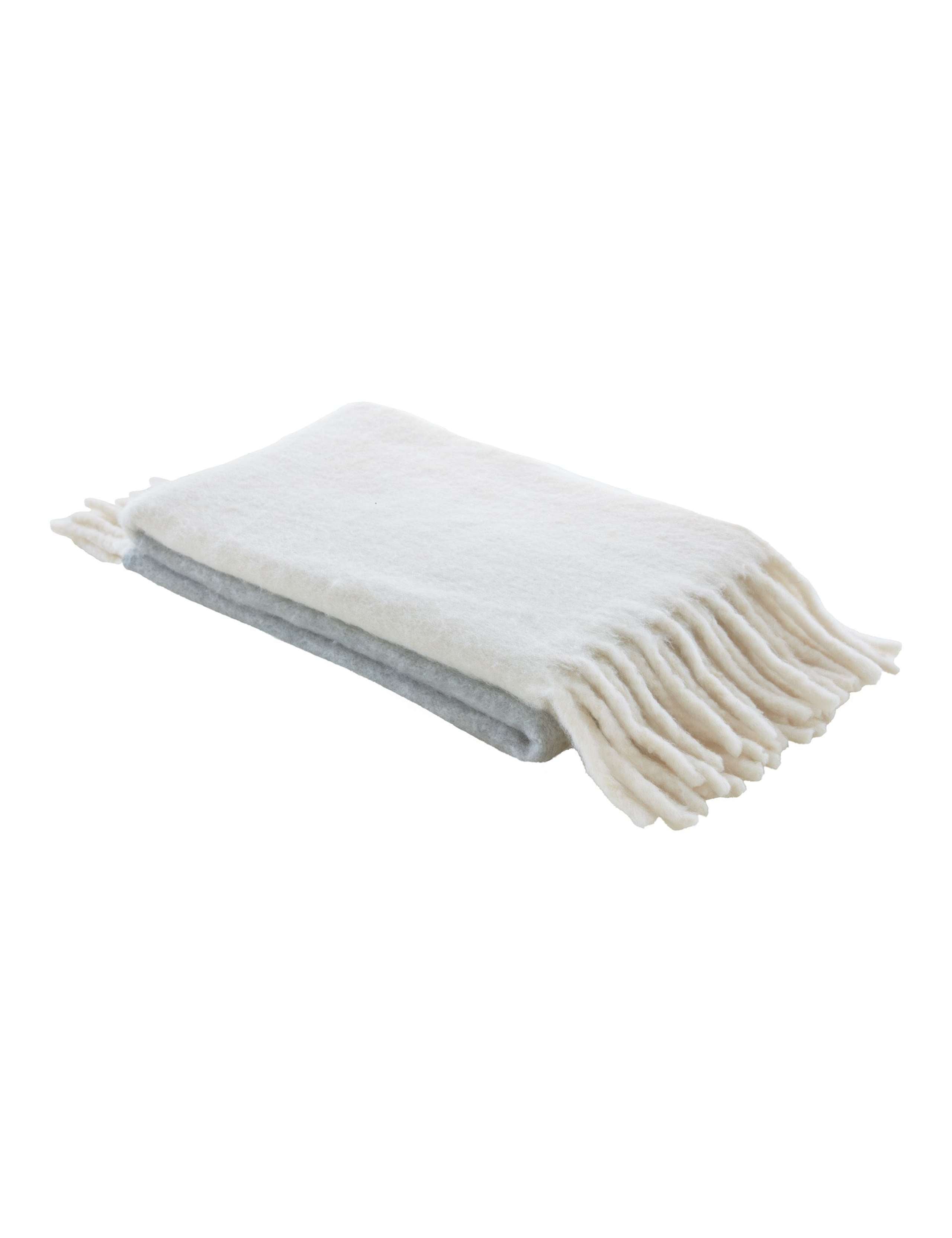 Laura Ashley Home Bronwen wool throw with tassels, UK version