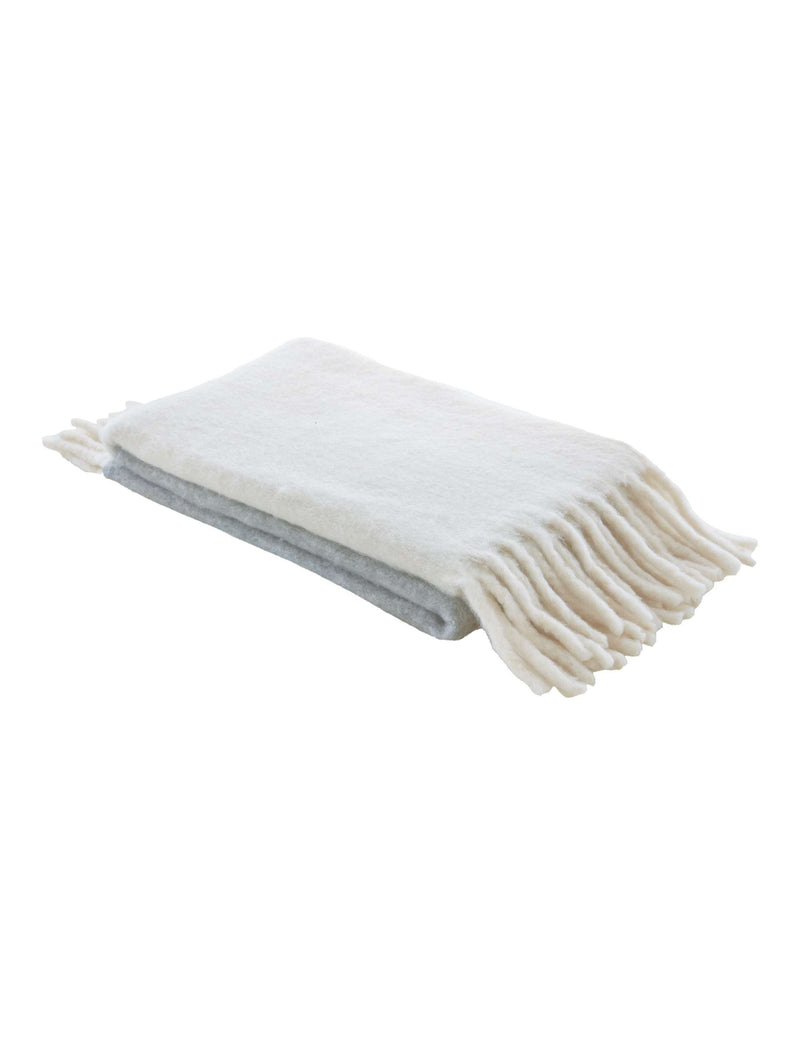 Laura Ashley Home Bronwen wool throw with tassels, UK version