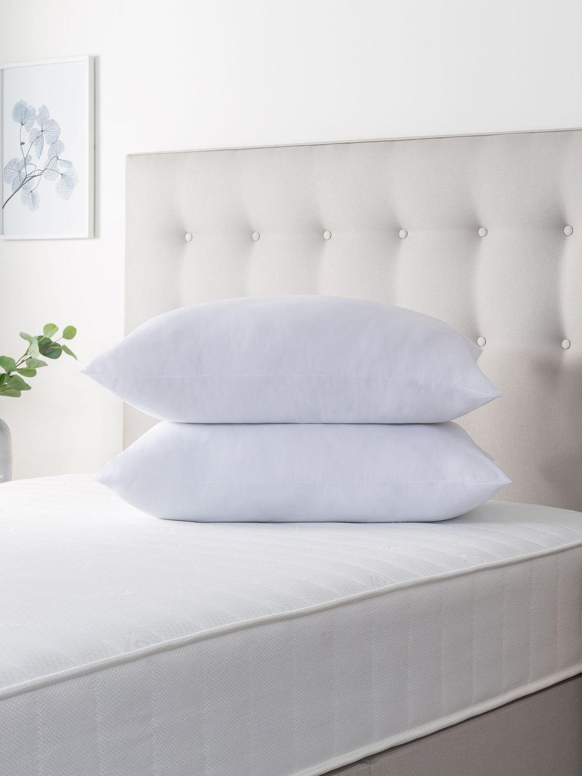 Slumberdown medium back sleeper Cosy Nights white pillows 2 pack (British brand)