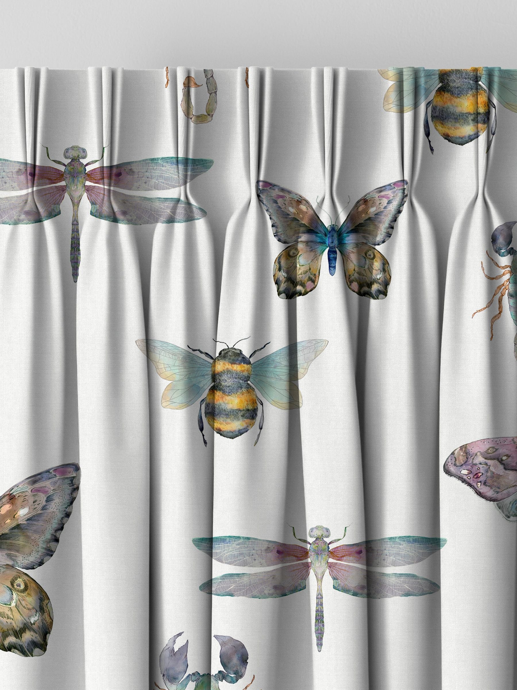 Voyage Maison natural linen Fray curtains, UK version