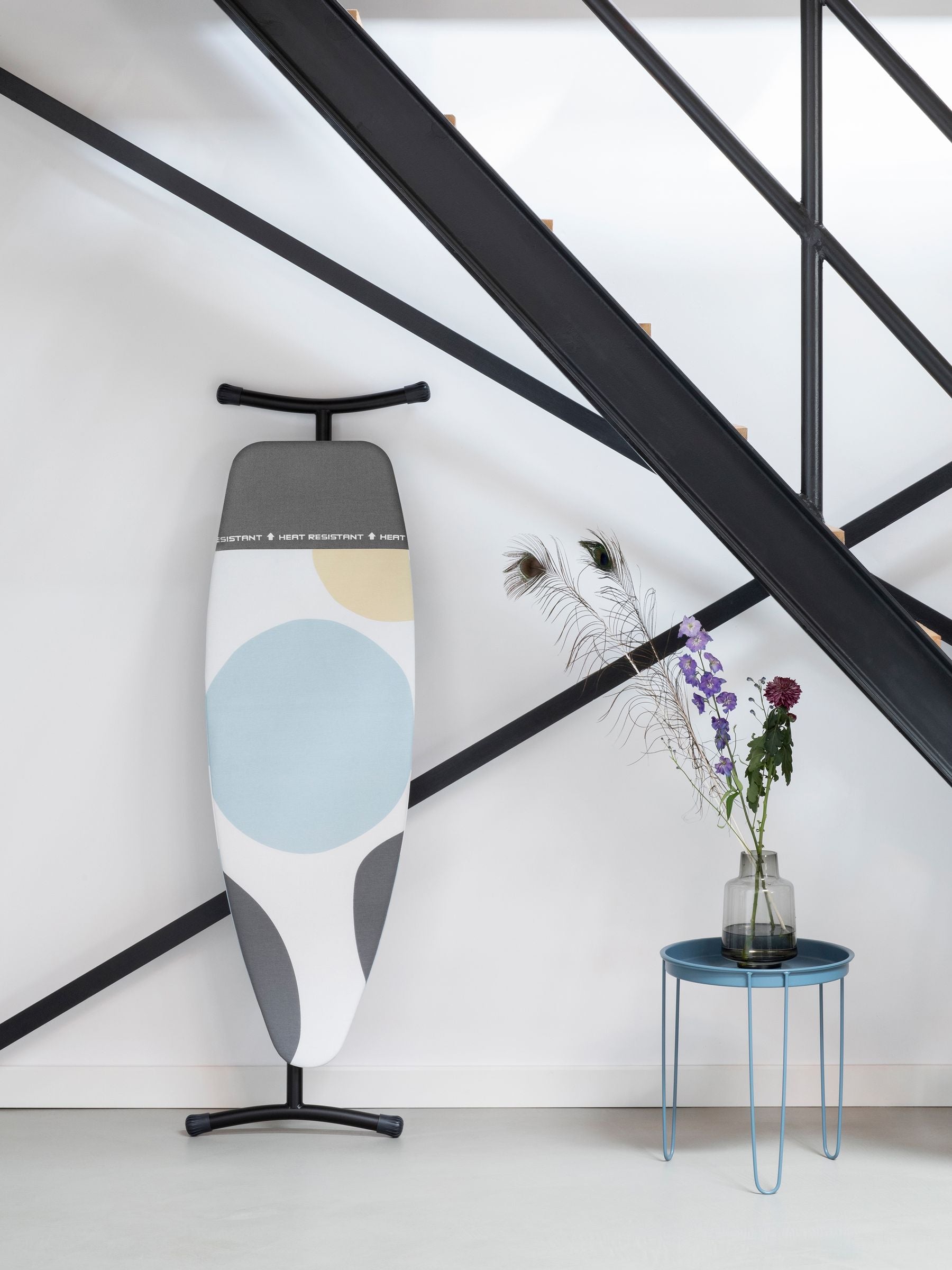 لوح كي Brabantia Black Spring Bubbles D 135x45 سم - منتج بريطاني