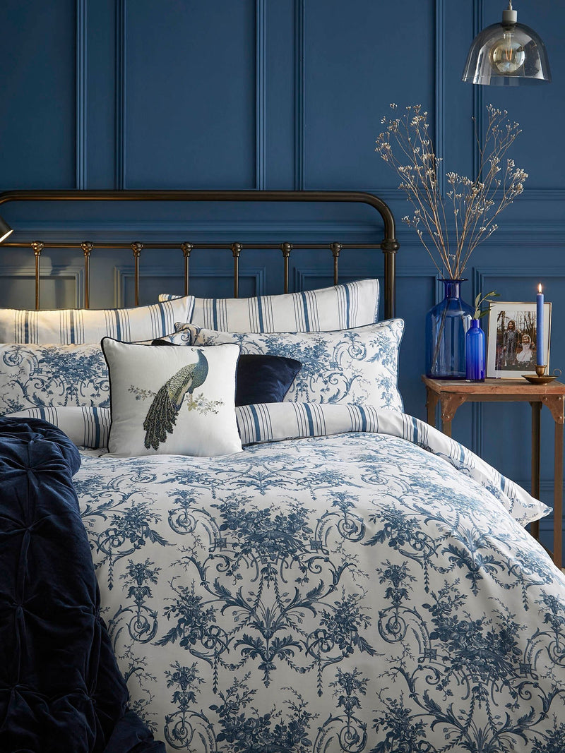 Laura Ashley Set of 2 Midnight Navy Blue Tuileries 200 Thread Count Cotton Sateen Pillowcases Set