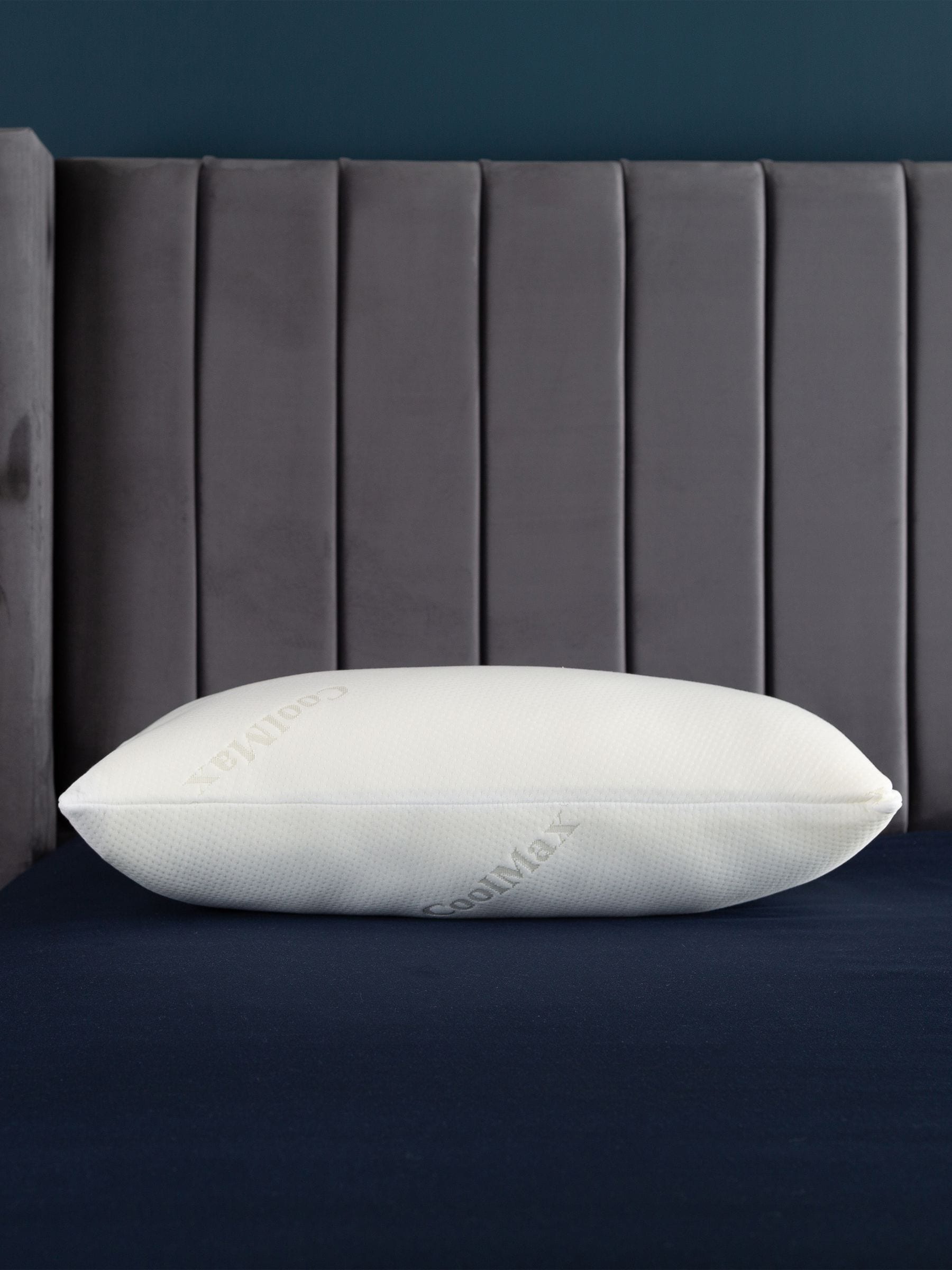 Slumberdown Memory Cool pillow firm white (British brand)
