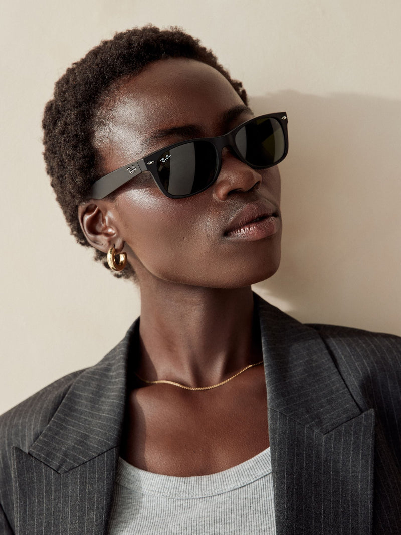 Ray-Ban New Wayfarer Classic Sunglasses Black & Transparent Edging