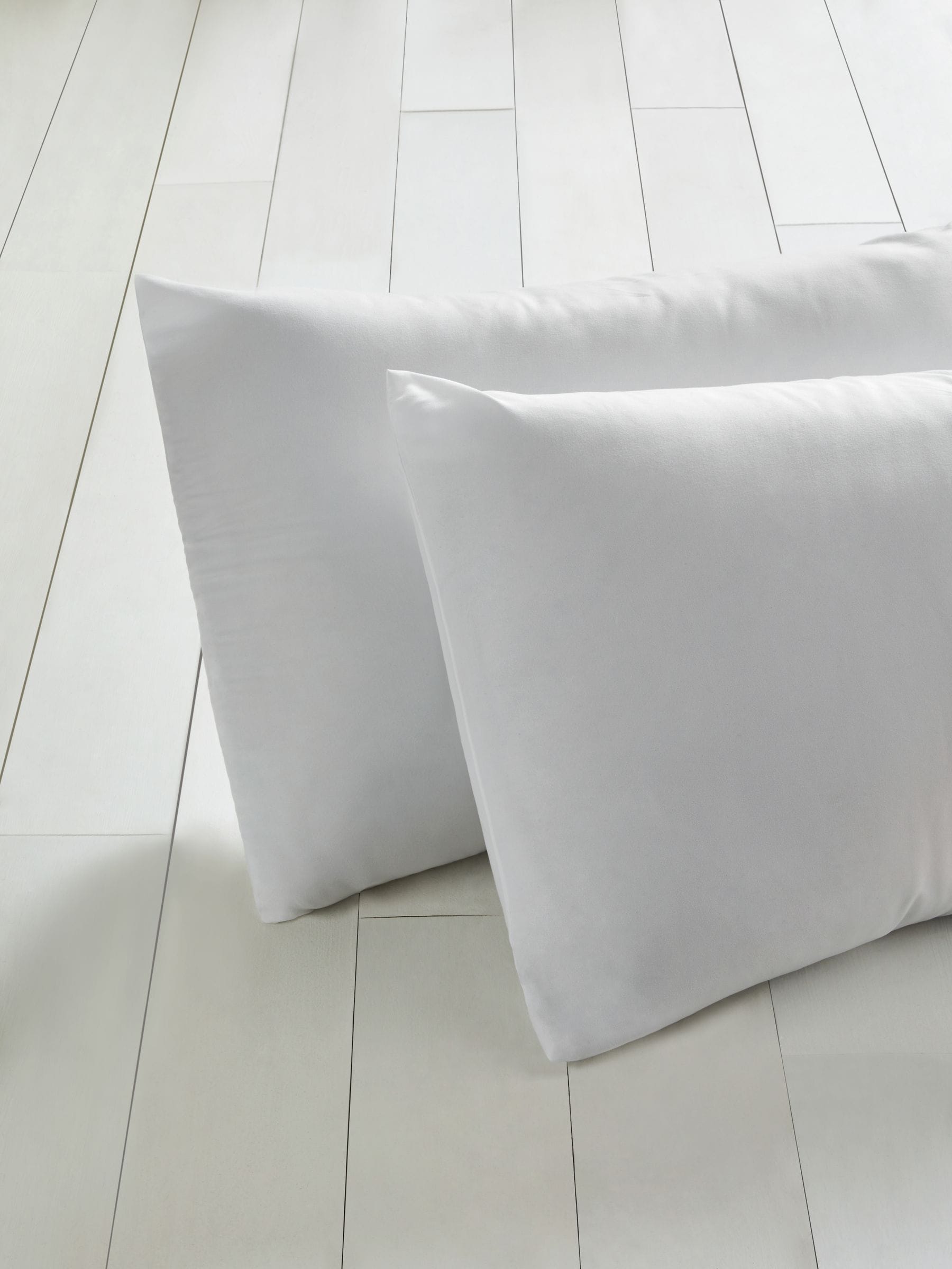 Simply Soft anti allergy medium pillows set of 2, imported from the UK