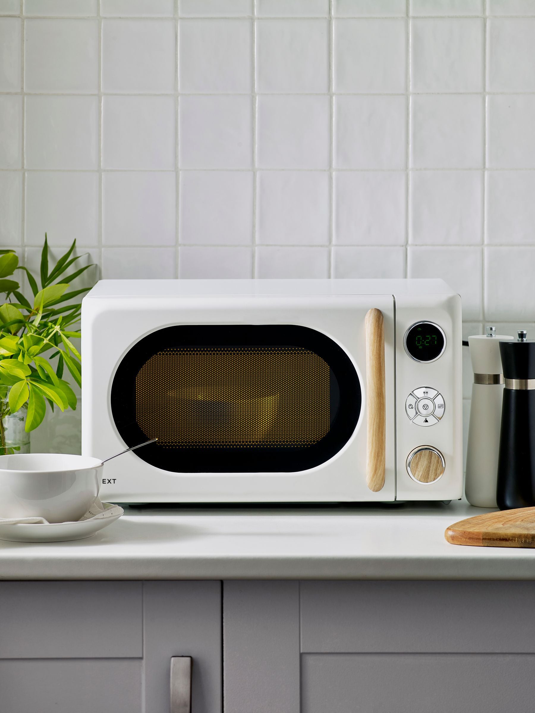 Bronx Black Microwave Oven 20L