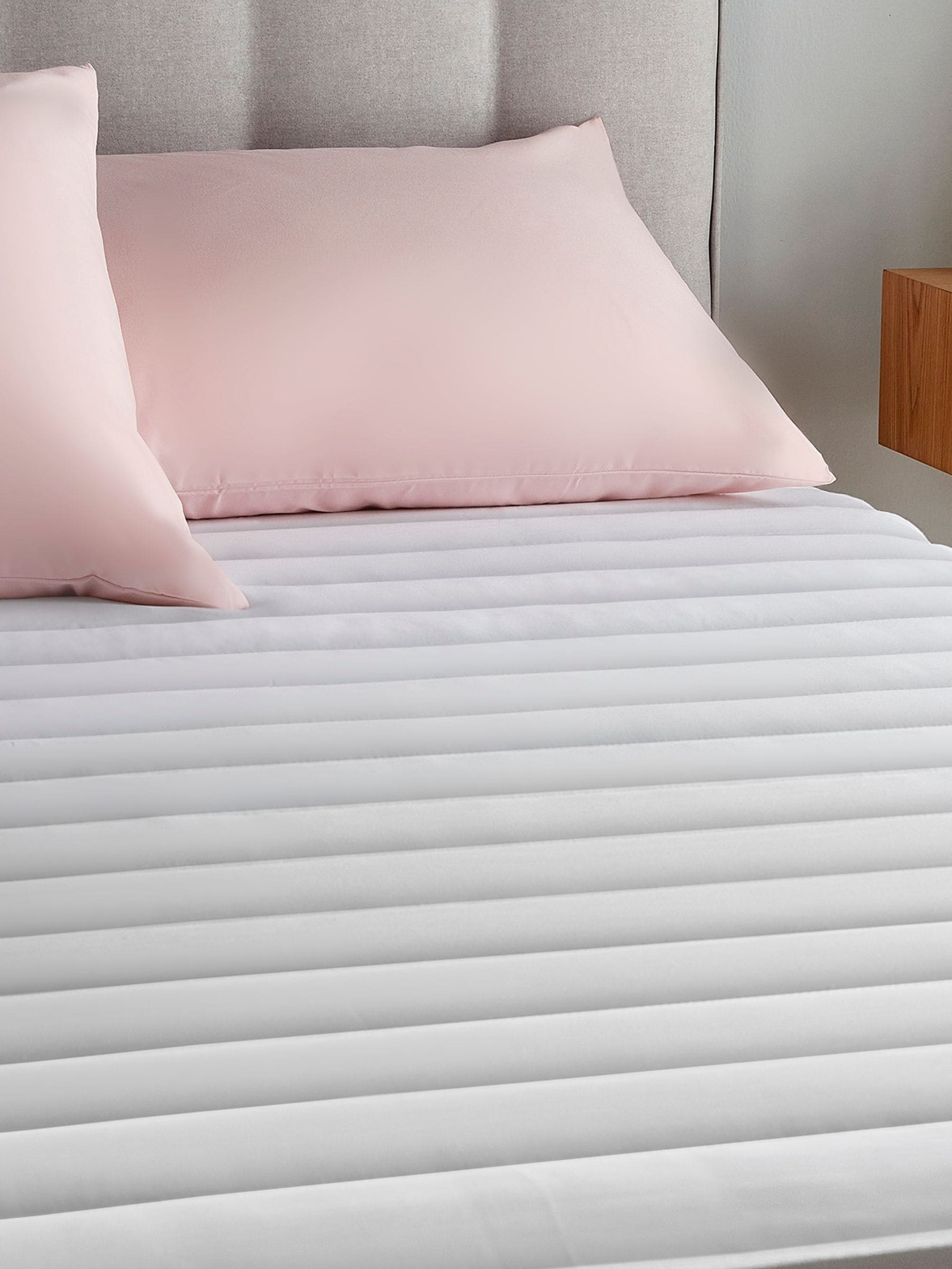 Silentnight waterproof mattress protector (British brand)