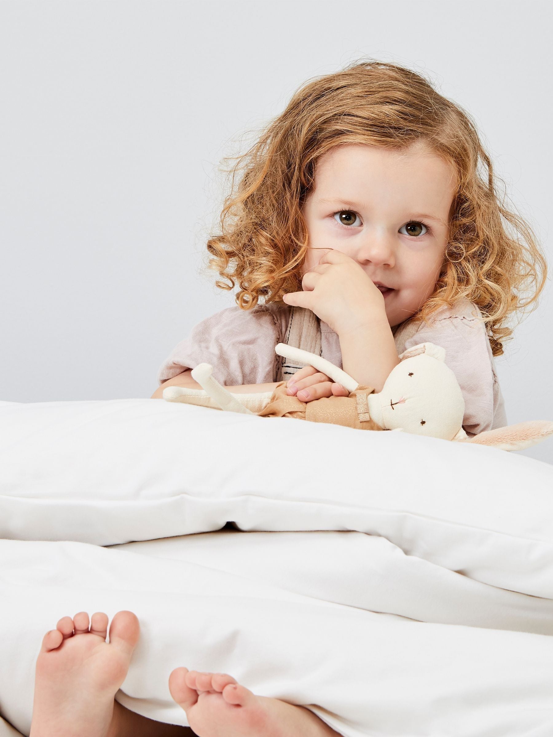 The Little Green Sheep 4 Tog cot bed wool duvet 120 x 140cm (British brand)
