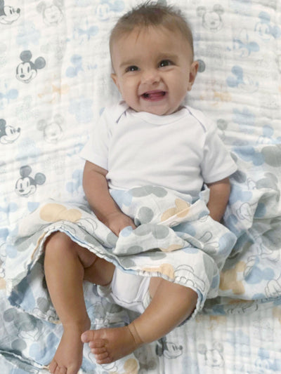 Next aden + anais White Anais Large Disney Minnie Mouse 100% Cotton Muslin Baby Blanket 3-Pack (120 cm x 120 cm)- Buy online at McGrocer