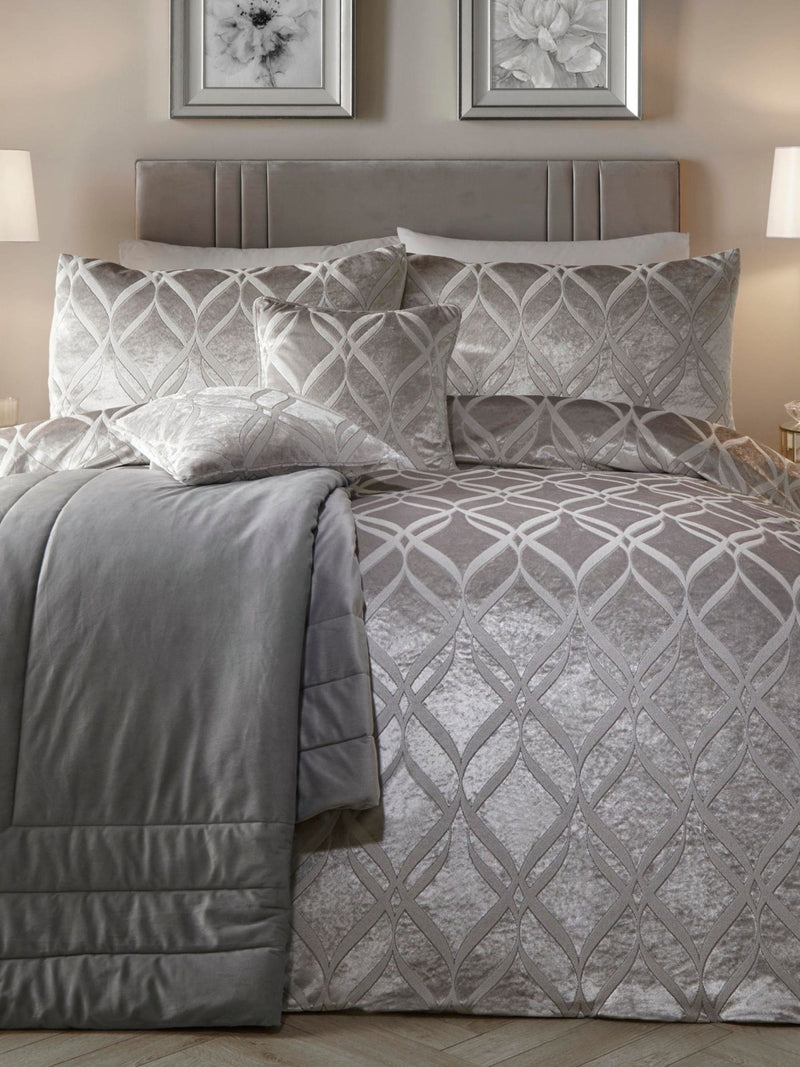 Soiree Silver duvet cover set with jacquard pattern (British brand)