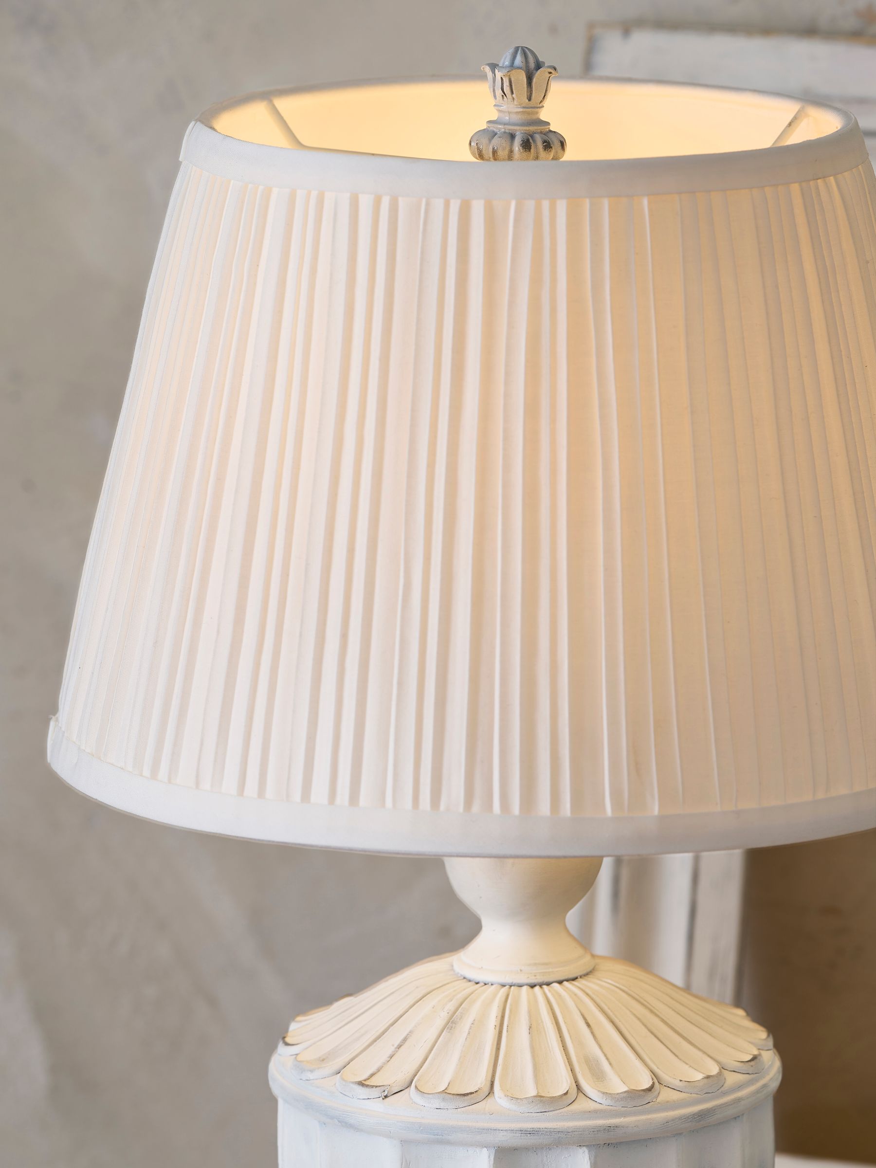Shabby Chic Florence table lamp 44cm - British product