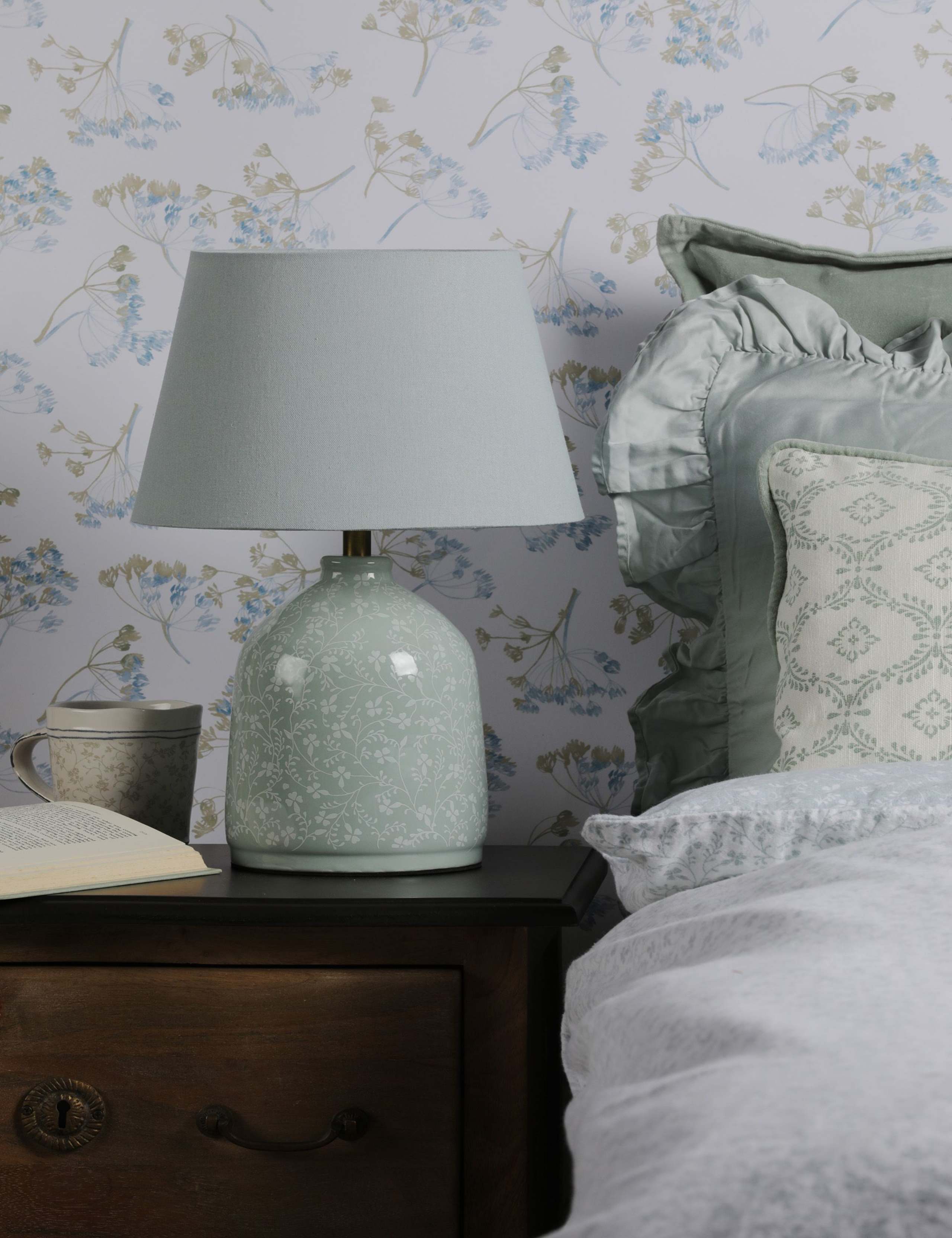 Laura Ashley Campion ceramic floral table lamp, UK version