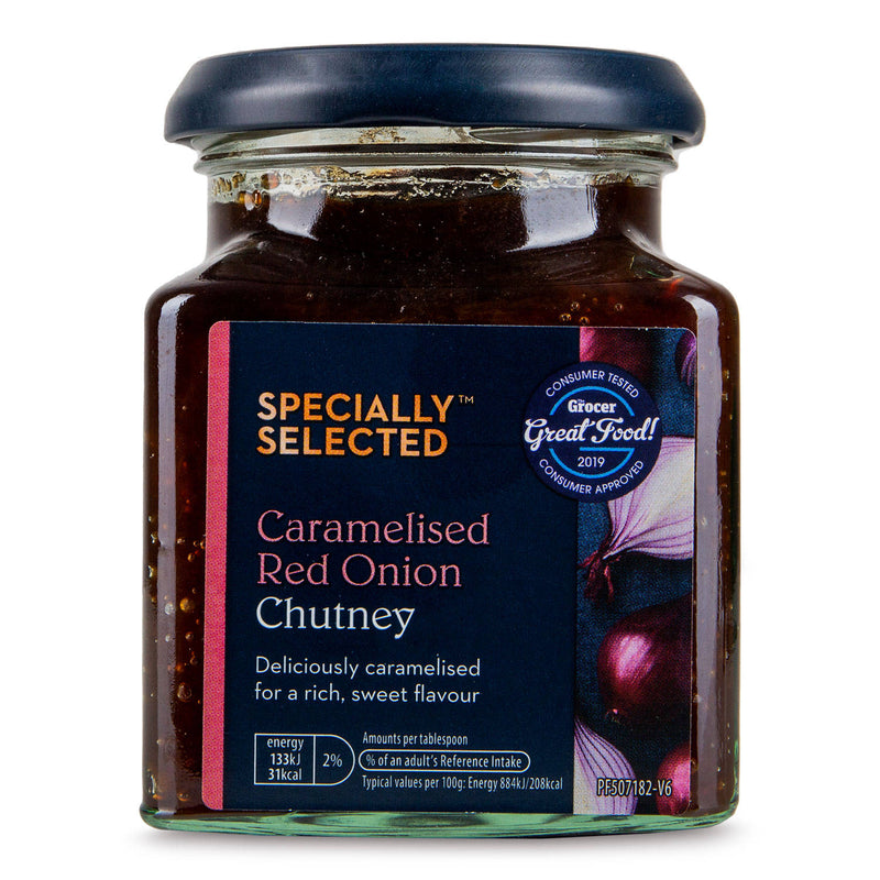 Caramelised red onion chutney with bird's eye chillies - British product