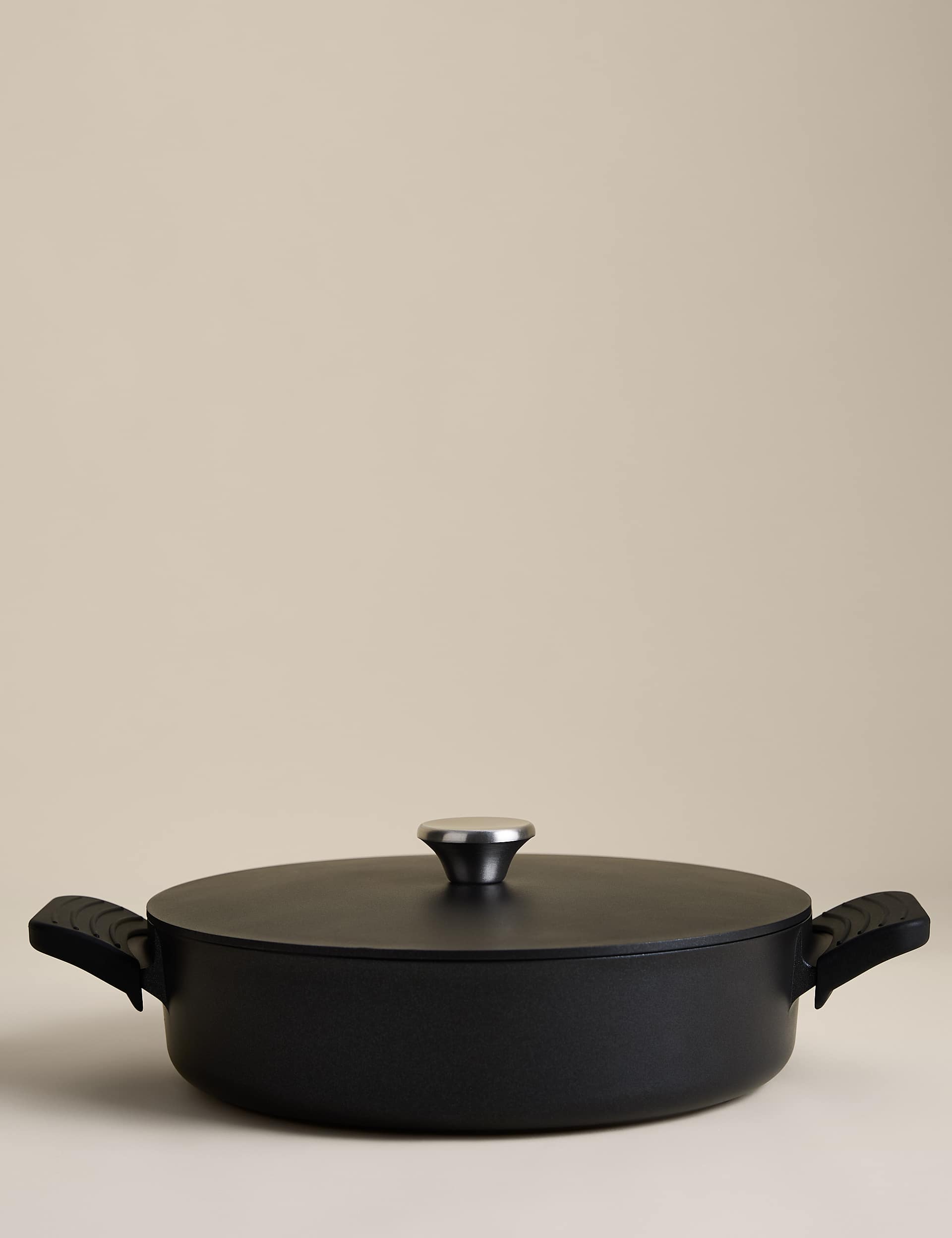 Cast aluminium casserole dish 4.5L - British product