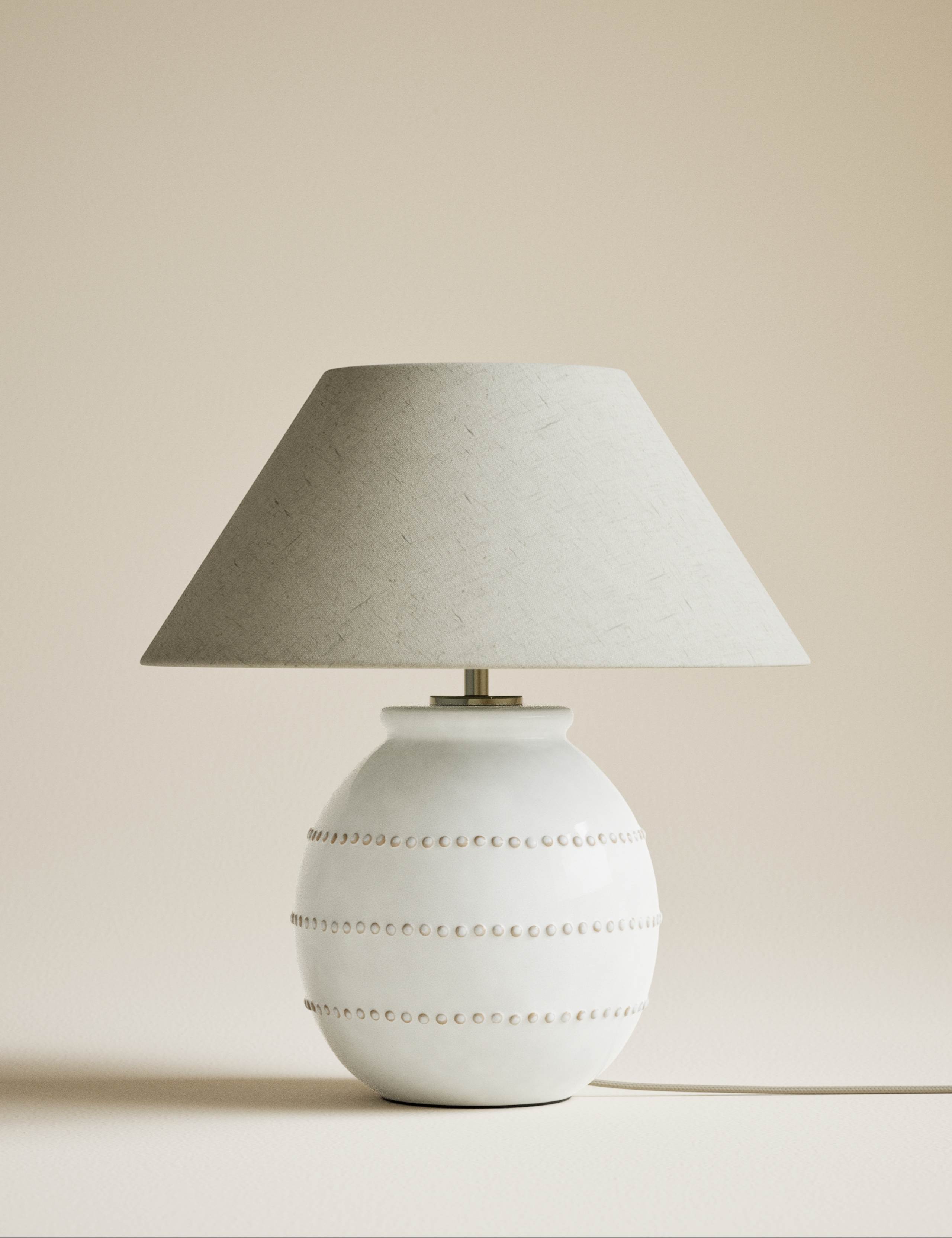 Ceramic bobble table lamp with raised detailing (British brand)