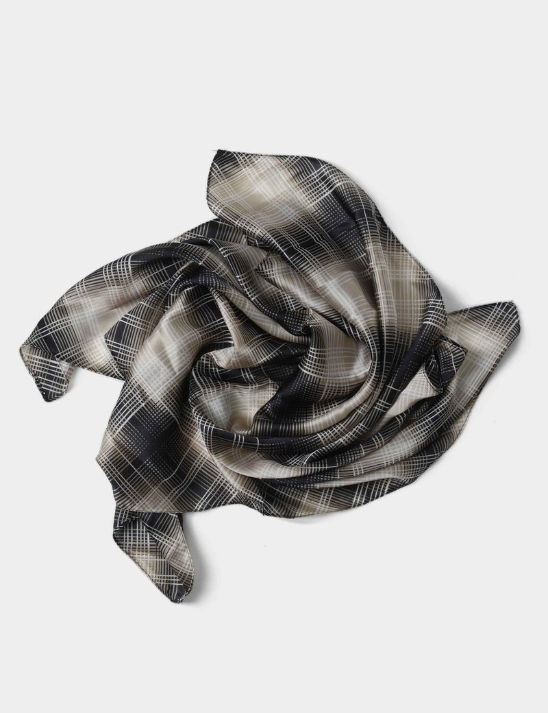 Check Print Scarf versatile fashion accessory, UK version