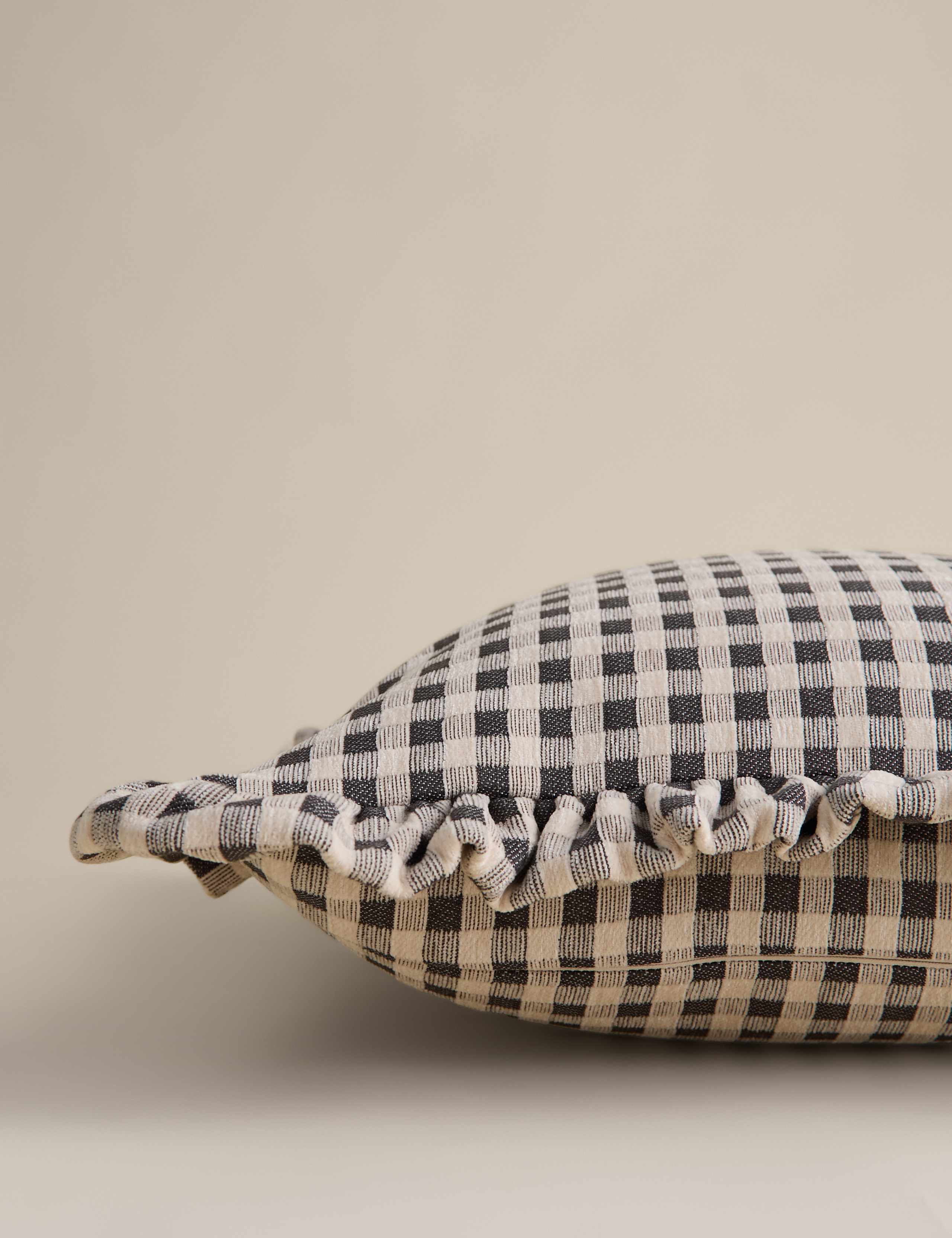 Chenille woven gingham cushion 45cm - British product