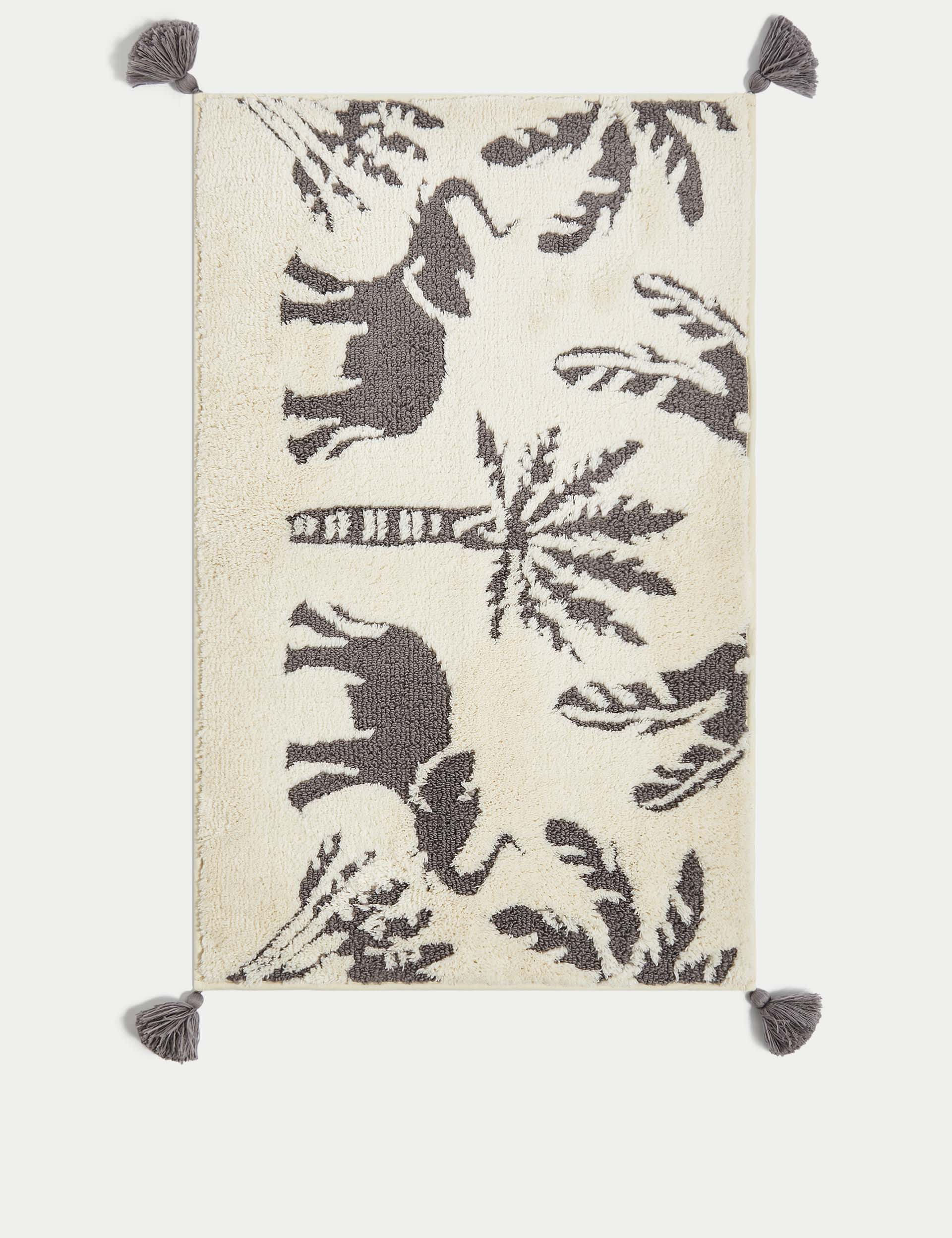 Elephant bath mat with cotton blend and non-slip backing - British product