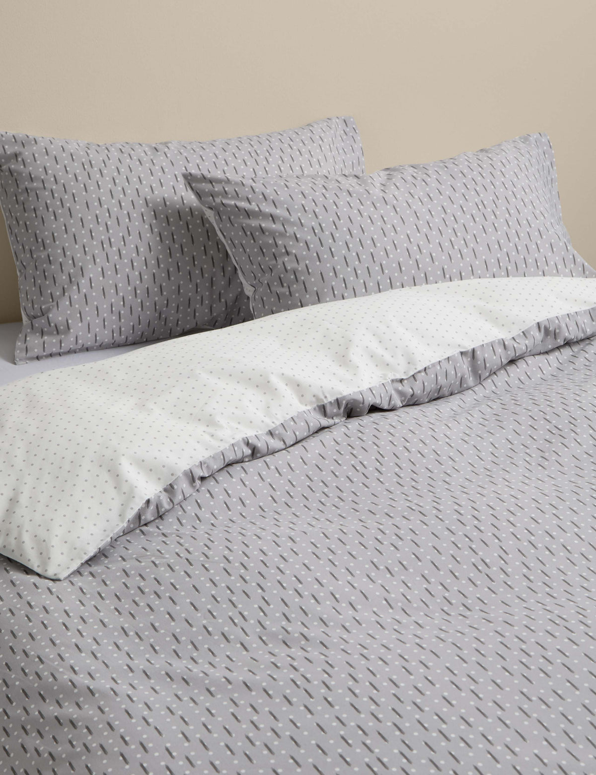 Cotton blend geometric bedding set, UK version
