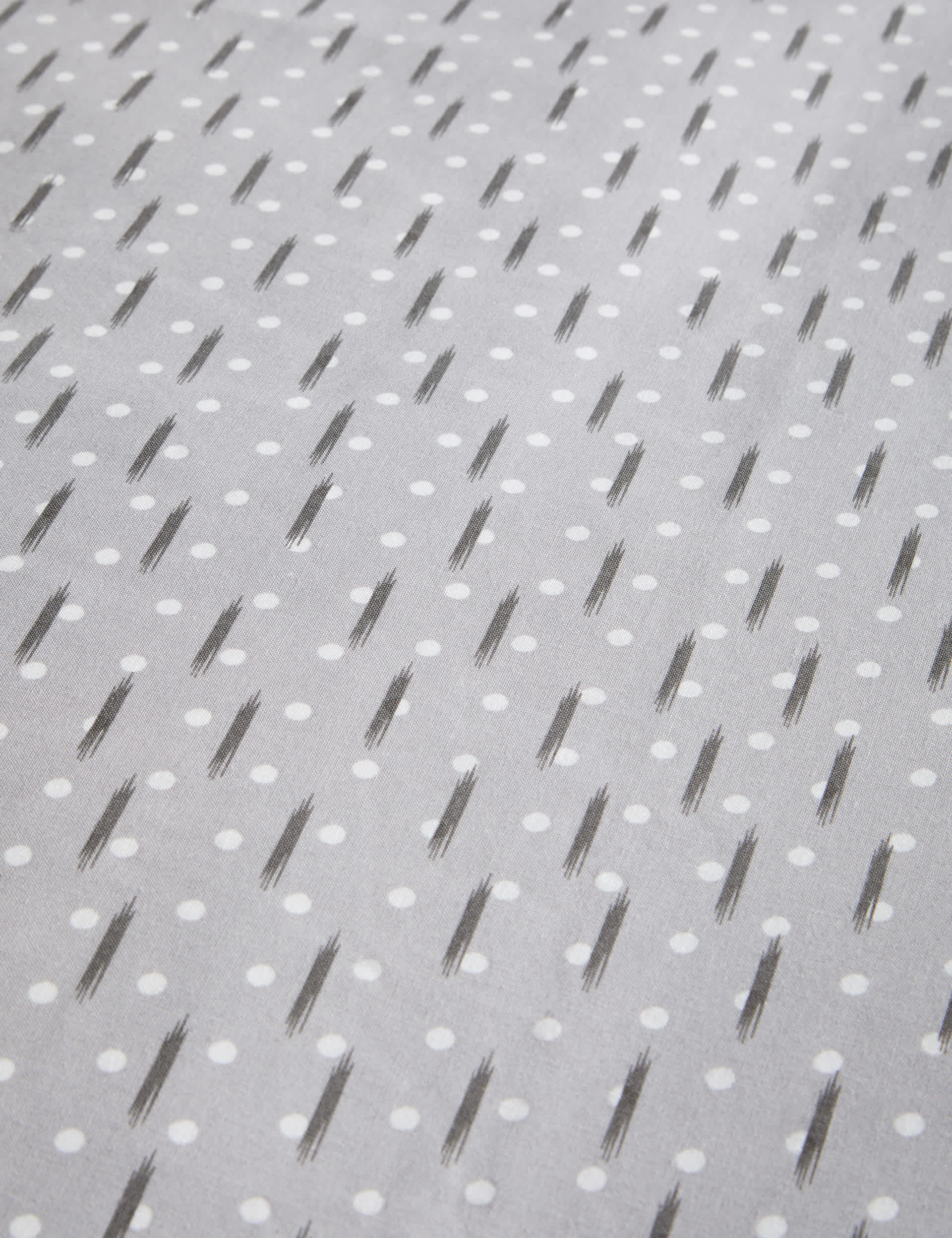 Cotton blend spotty reversible bedding set - British product