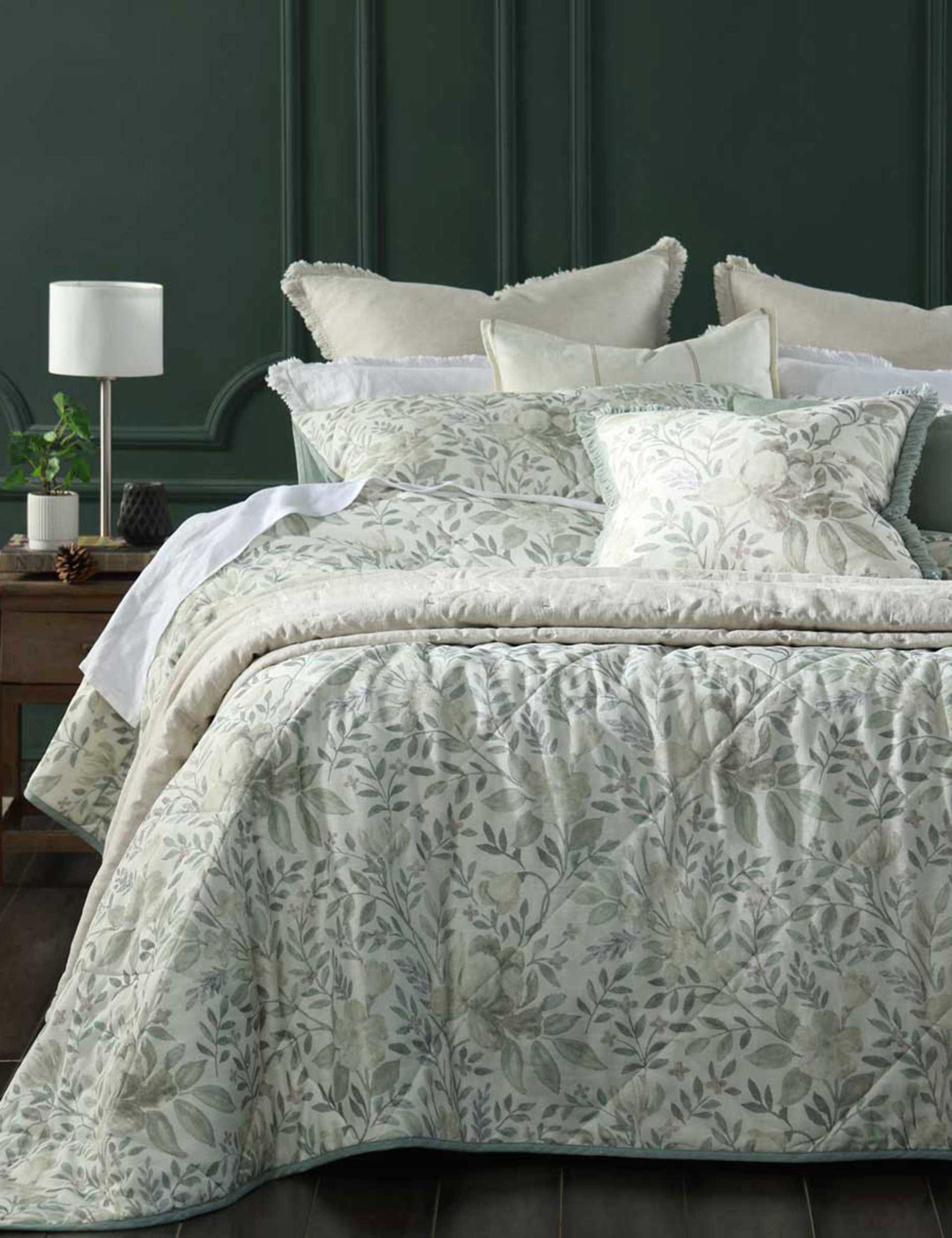 MM Linen cotton linen blend Whisper Quilted Bedding Set, UK version