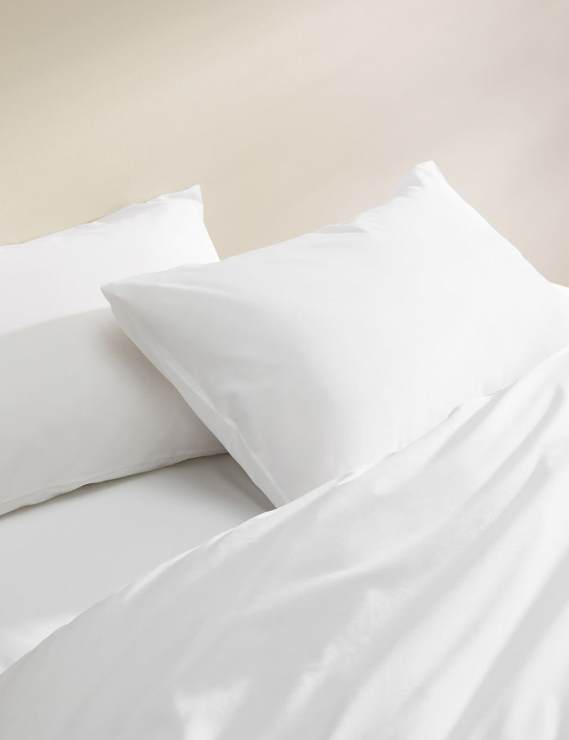 Cotton rich percale bedding set, imported from the UK