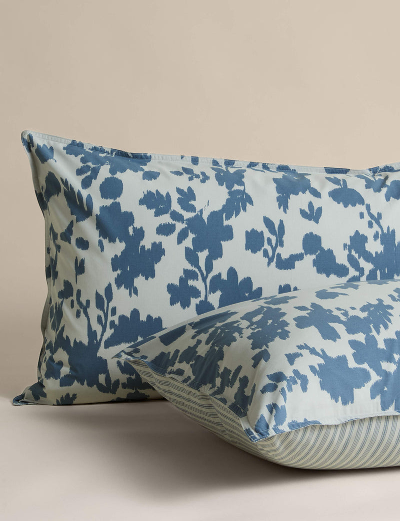 Cotton rich floral reversible bedding set, UK version