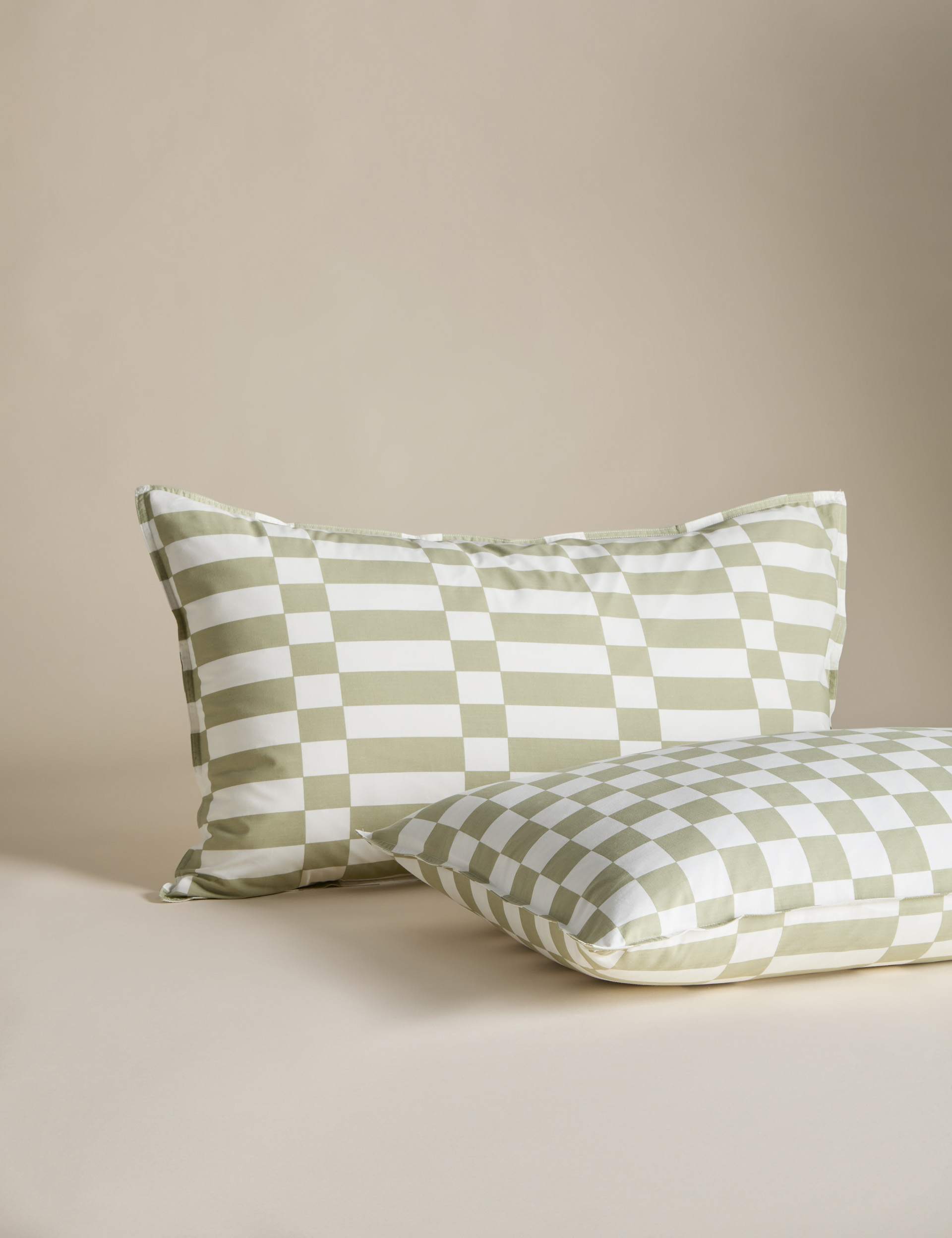 Cotton rich geometric bedding set - British product