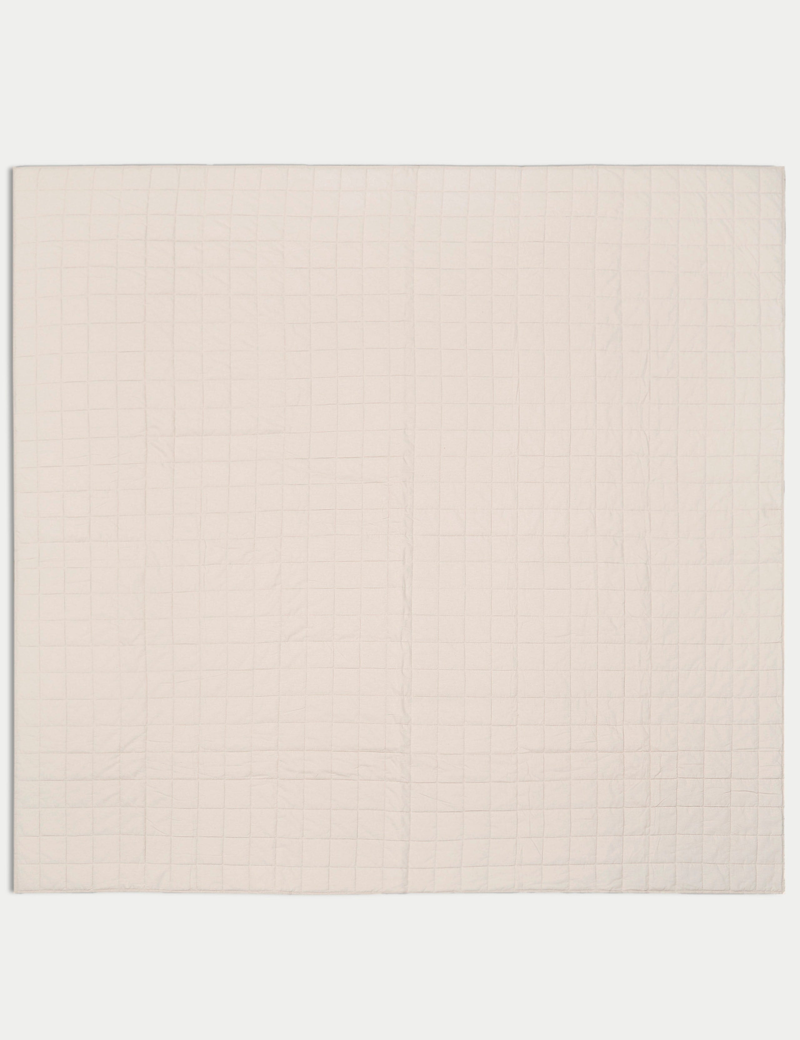 Cotton rich quilted throw with linen blend - British product