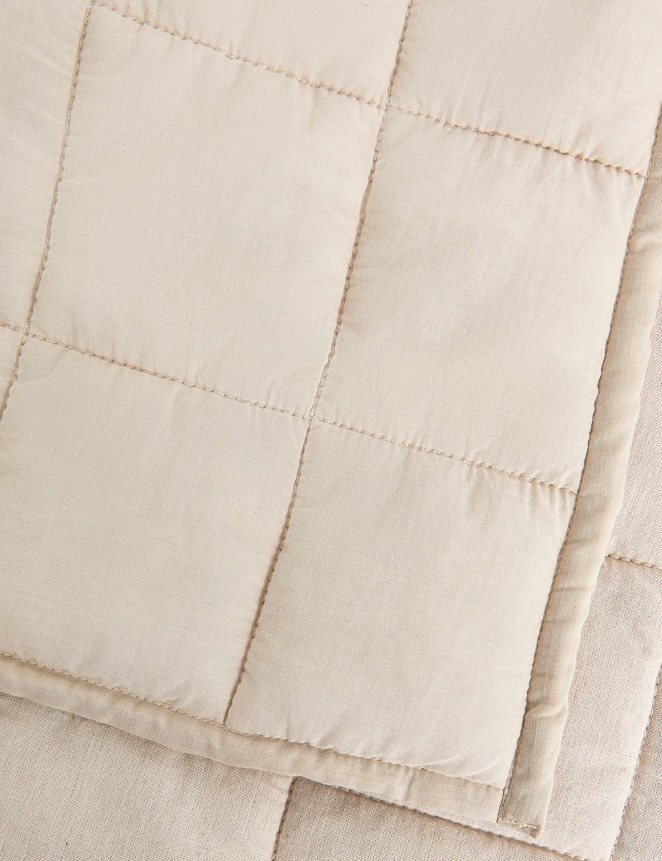 Cotton rich quilted throw with linen blend - British product
