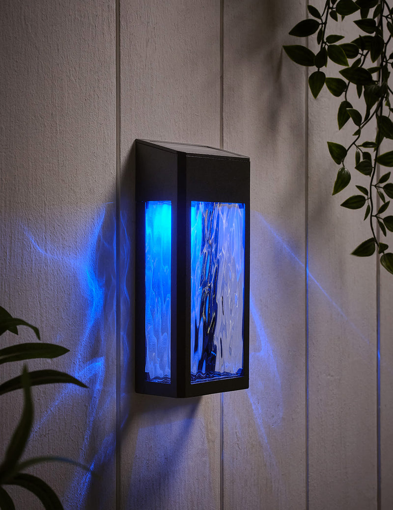 Crackle solar wall light with crackle glass, imported from the UK