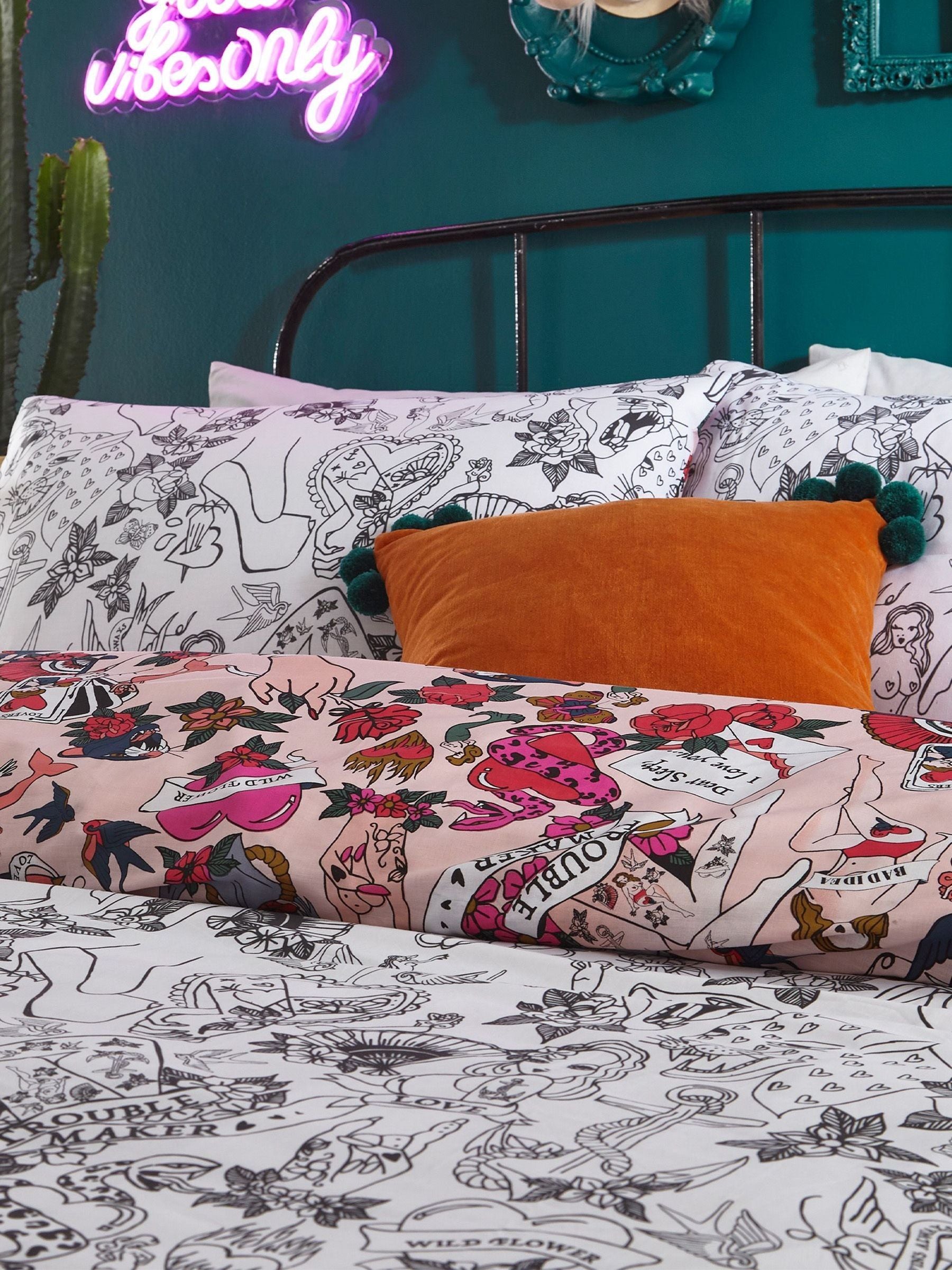 Inked Tattoo Reversible Duvet Cover and Pillowcase Set - British product