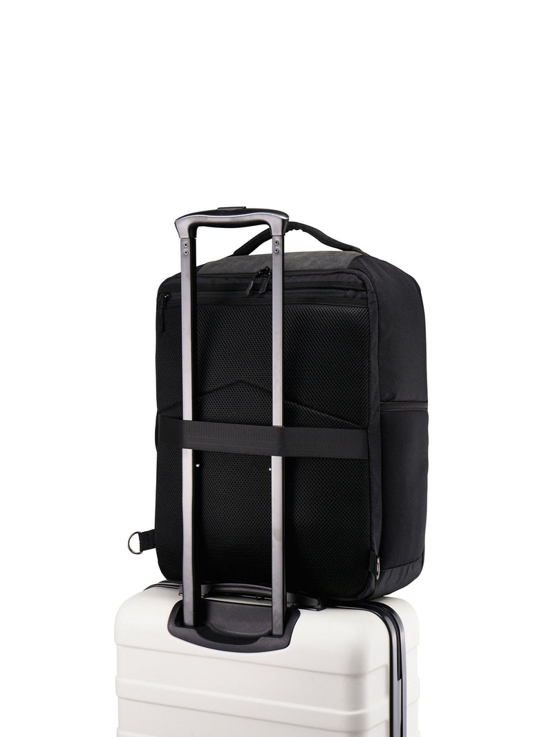 حقيبة ظهر مقصورة Cabin Max Black Manhattan مقاس 45 سم - منتج بريطاني