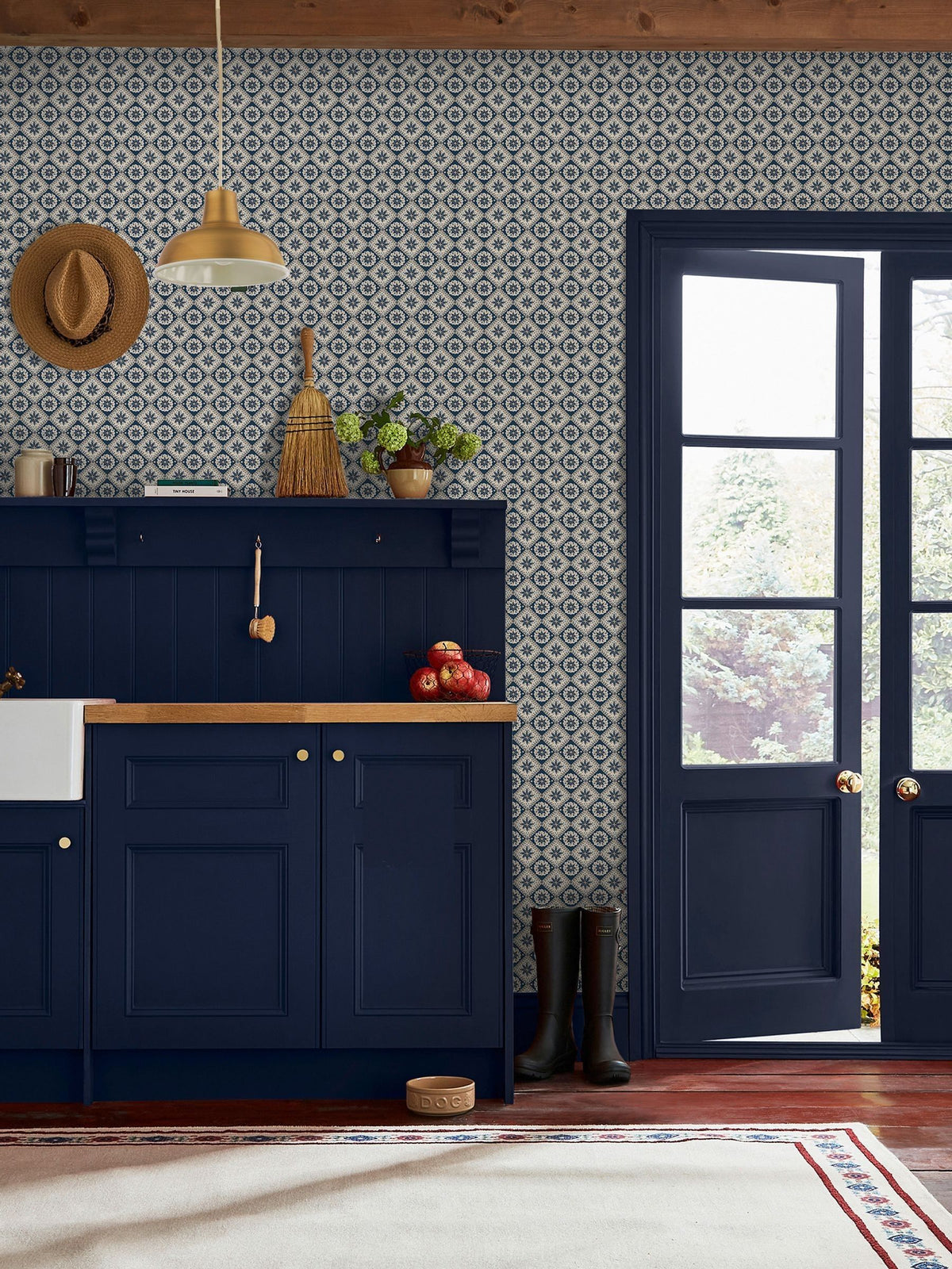 Joules wallpaper sample Navy Cream Meadow Geo A4 (British brand)
