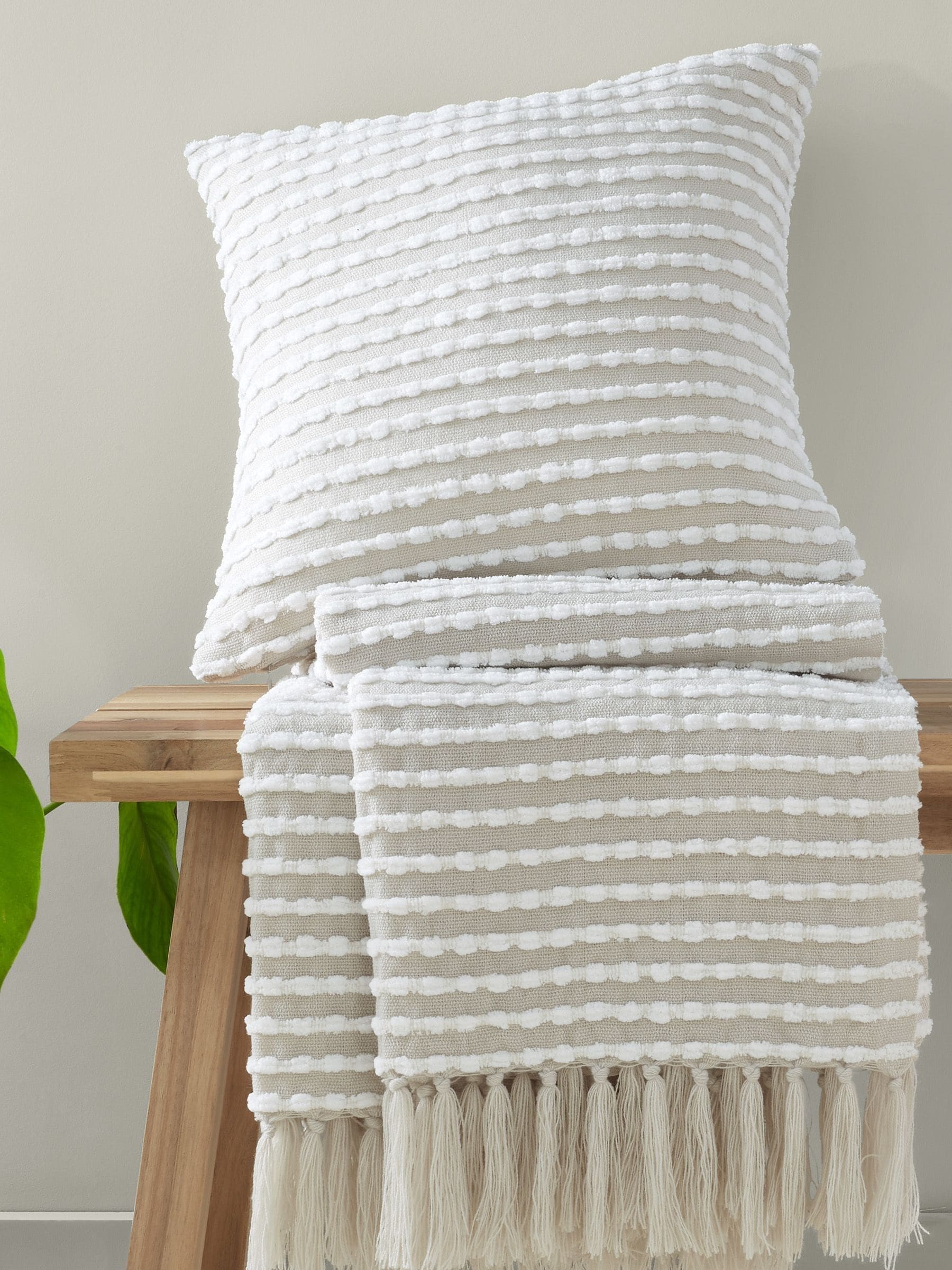 Catherine Lansfield Natural Stab Stitch Throw 150x125cm (British brand)