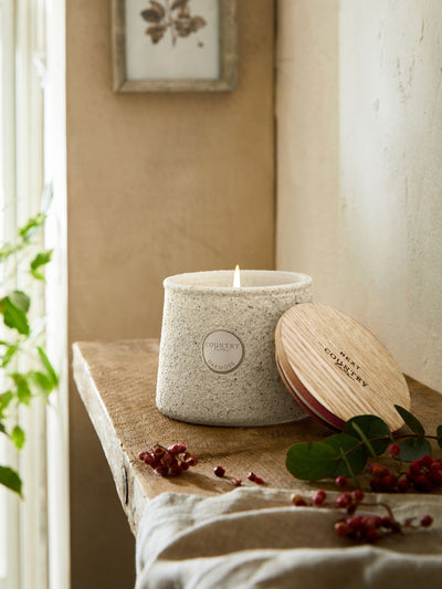 Country Luxe Eikemose Rosa Pepper og Sandeltre Duftlys