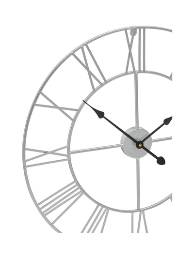 Neste Fifty Five South Sølv Genova Metall Romertall Veggklokke 60 cm x 60 cm - Kjøp online hos McGrocer