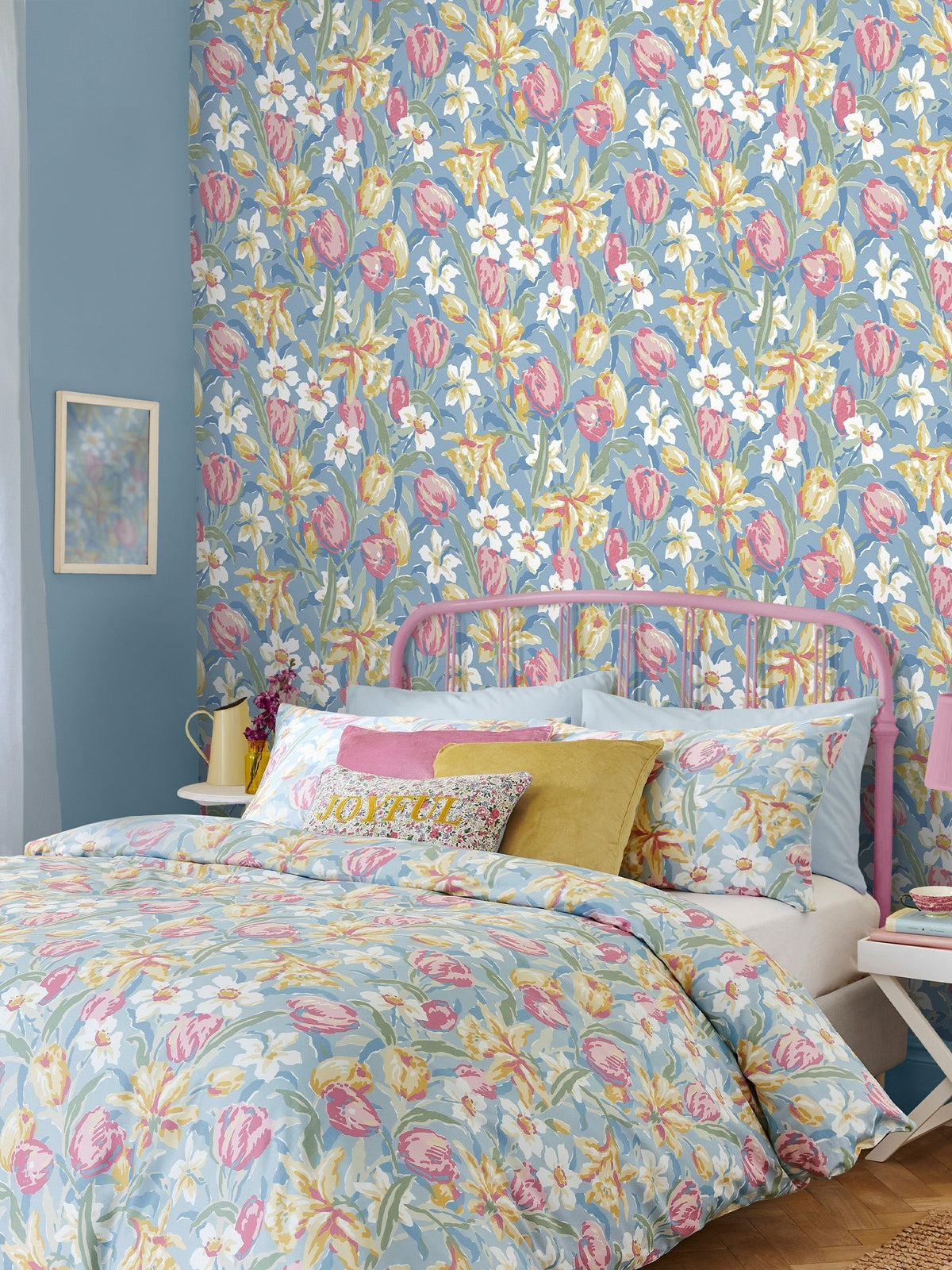 Laura Ashley China Blue Tulips Tapetenmuster A4 - Britisches Produkt