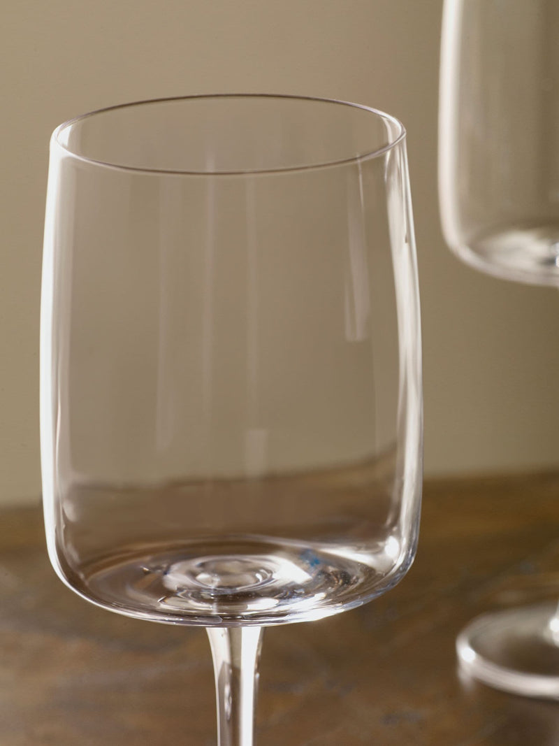 Set of 4 angular red wine glasses, 21cm height - British product