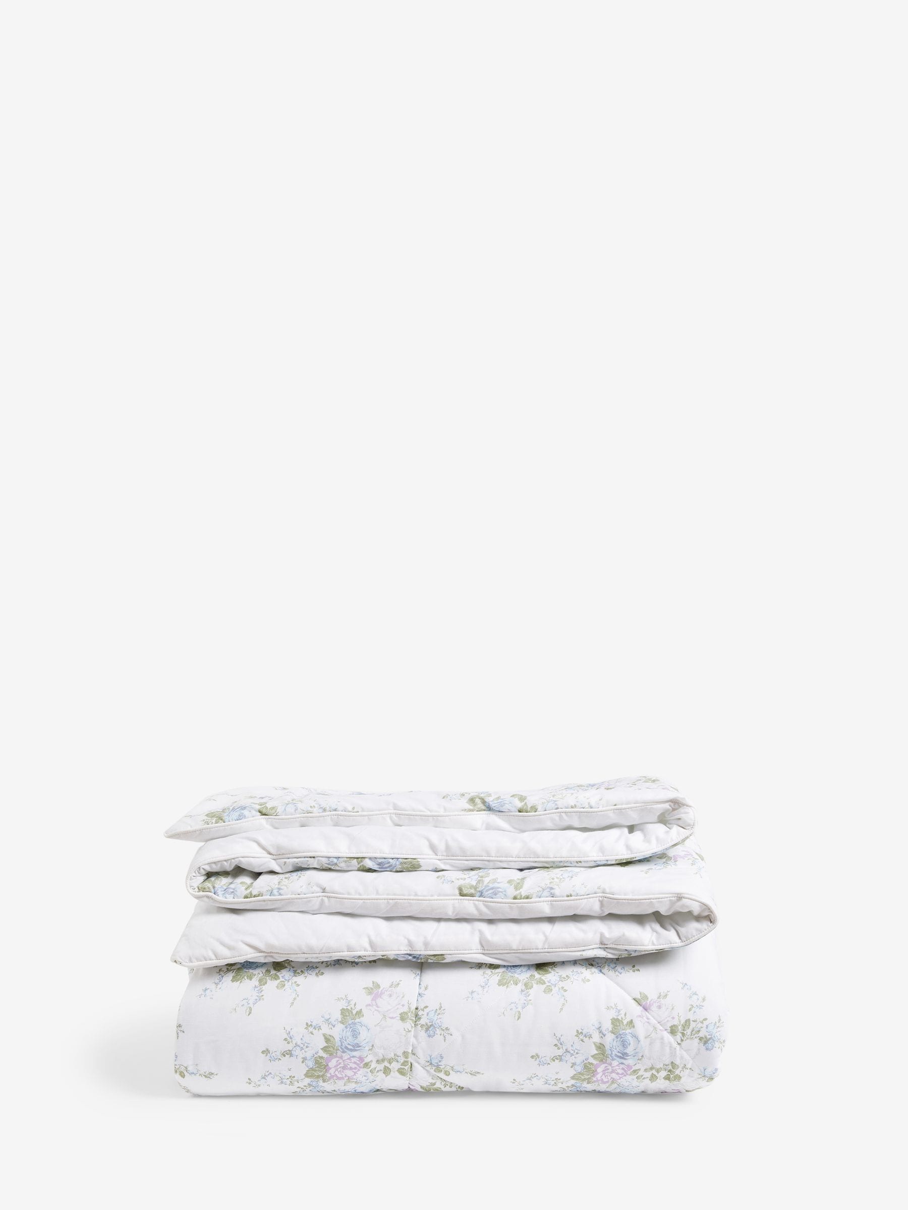 Shabby Chic aqua rose blossom quilted bedspread 260cm - British product