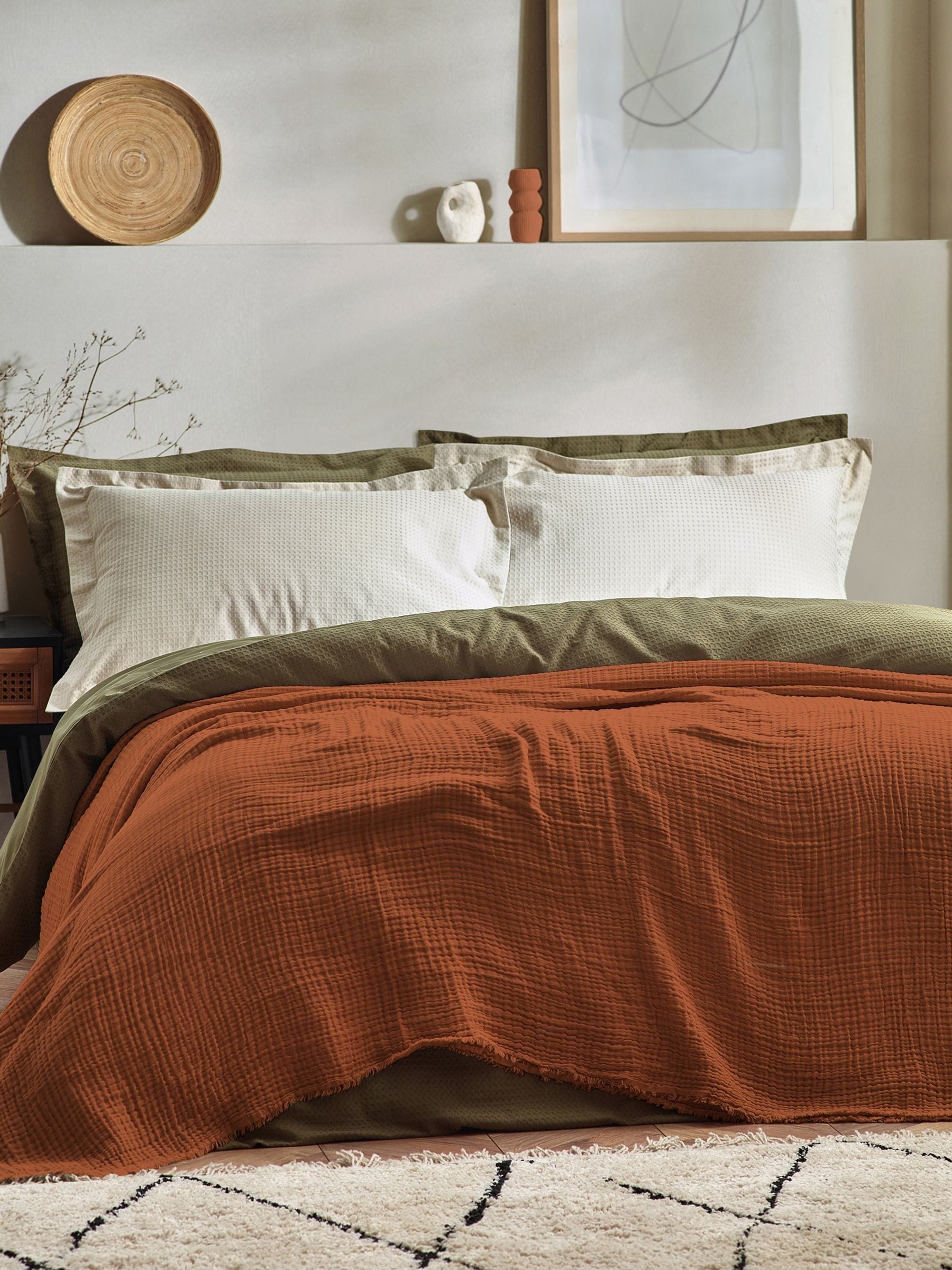 Yard cotton muslin throw warm white, UK version