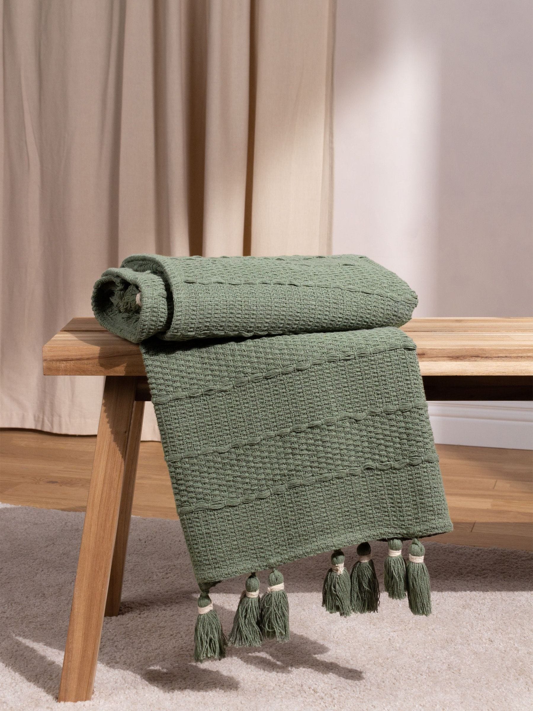 Yard Eucalyptus Green Caliche Woven Contrast Tasselled 100% Cotton Throw