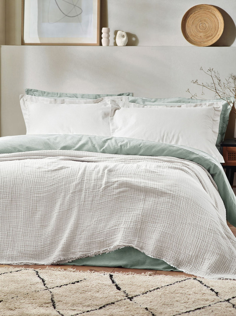 Yard cotton muslin throw warm white, UK version