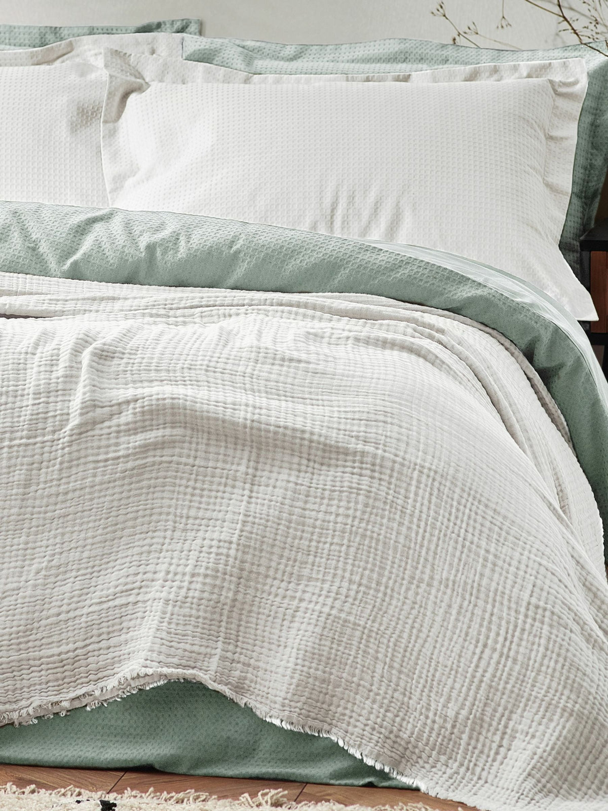 Yard cotton muslin throw warm white, UK version