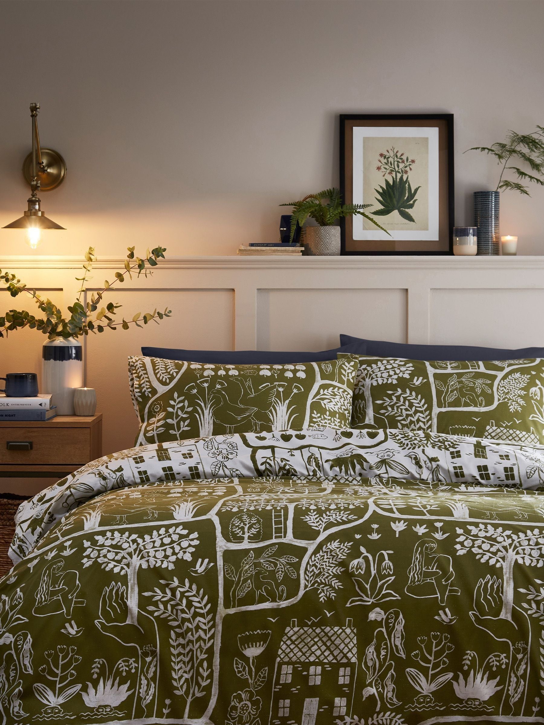 Green Frida reversible duvet cover and pillowcase set - British product