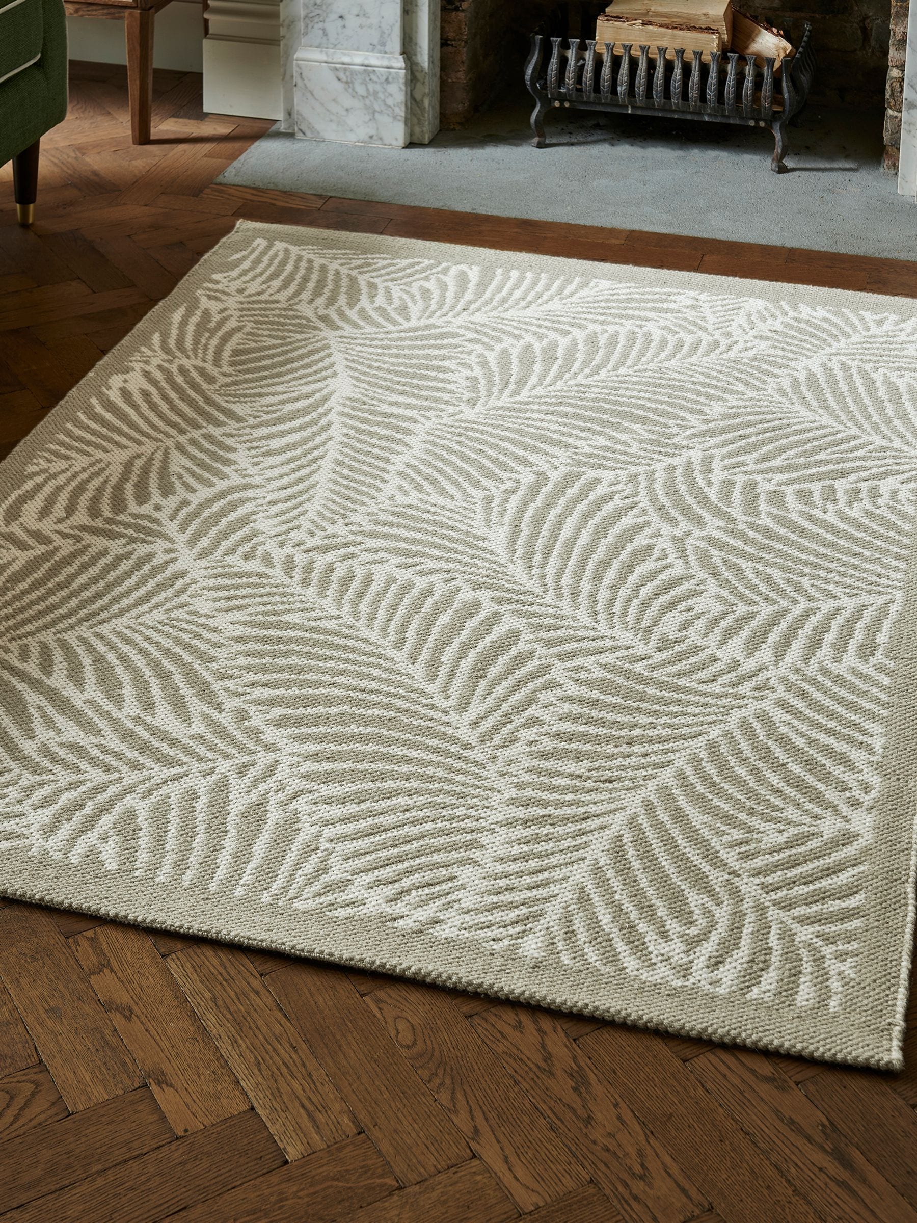 Nina Campbell tree fern flatweave wool rug, UK version
